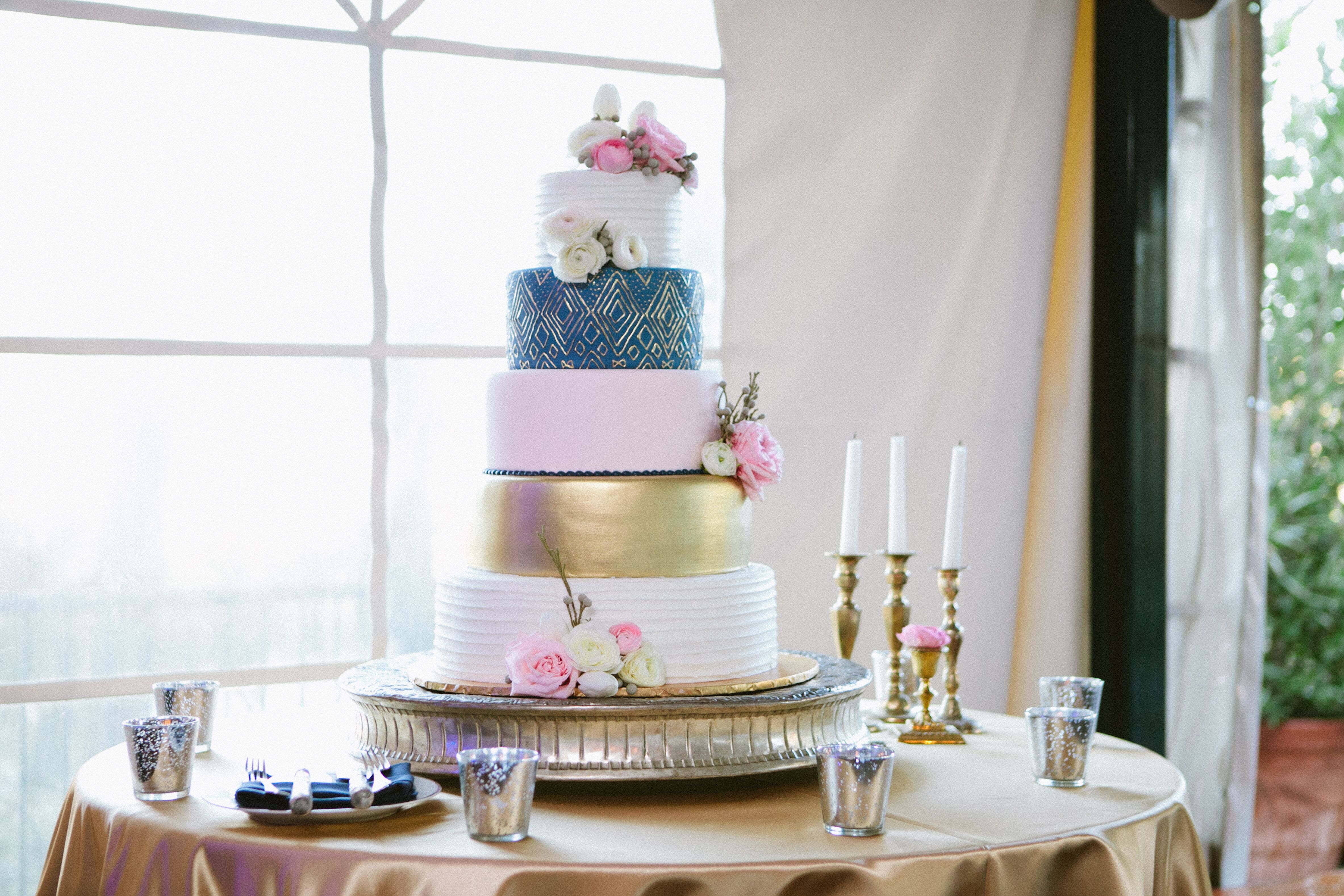 Five Tier Elegant  Wedding  Cake 