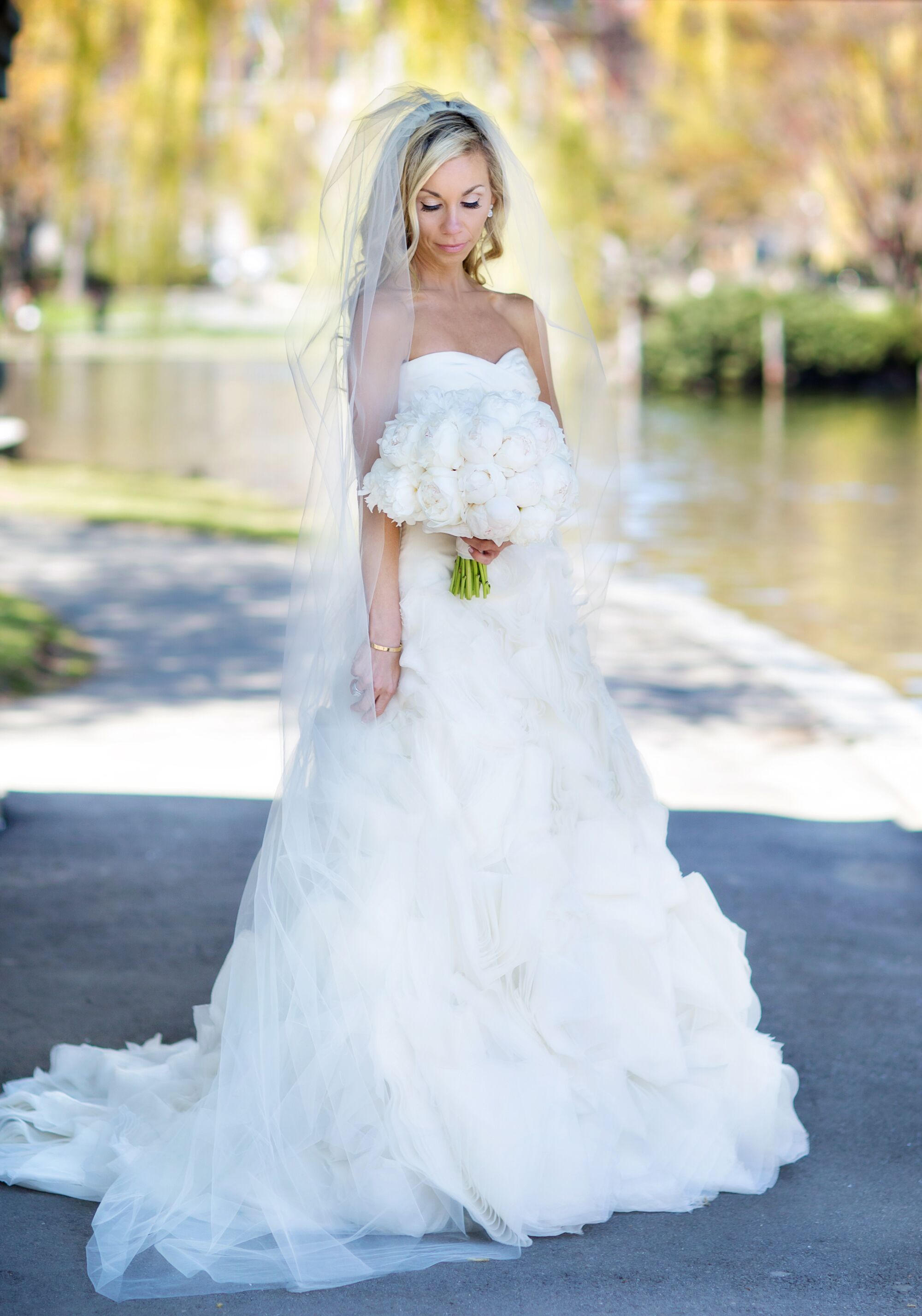 vera wang organza rosette wedding dress