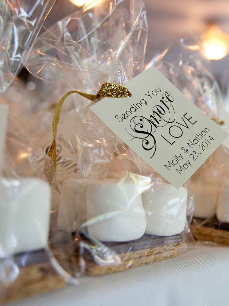 15 Edible Wedding  Favors Your Guests Will Love 