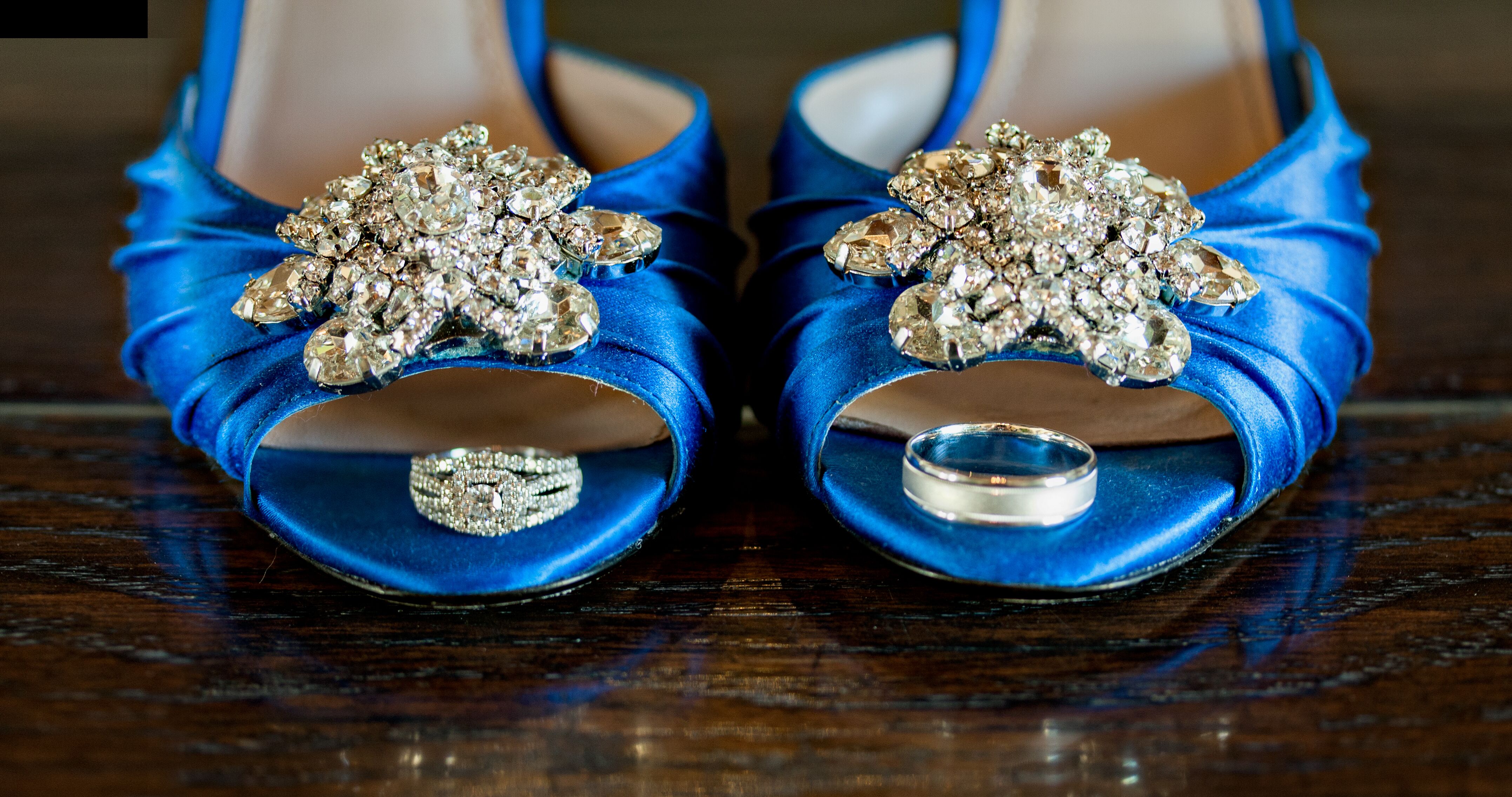 Royal blue and silver best sale wedding shoes