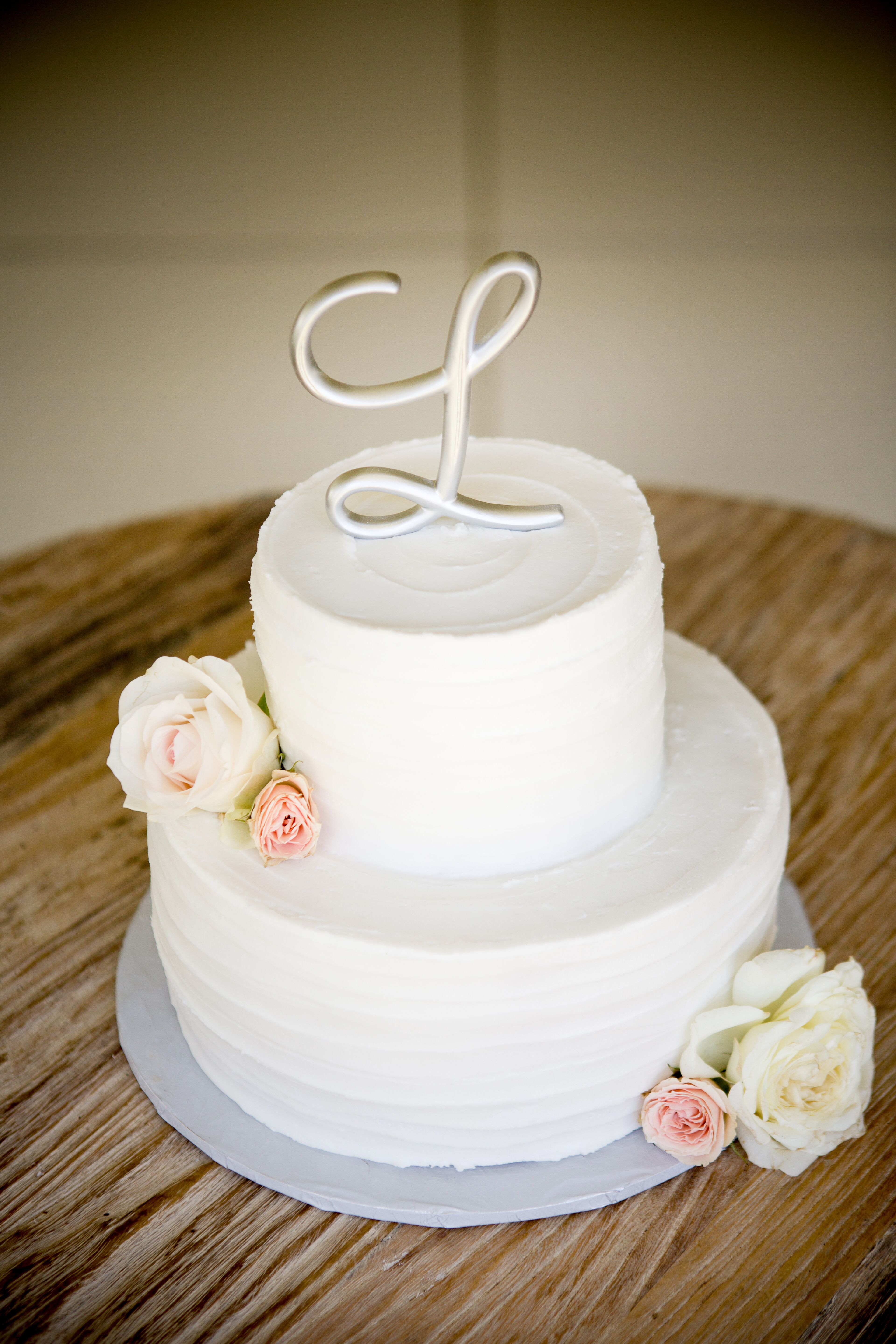 Timelessly Simple Wedding Cakes