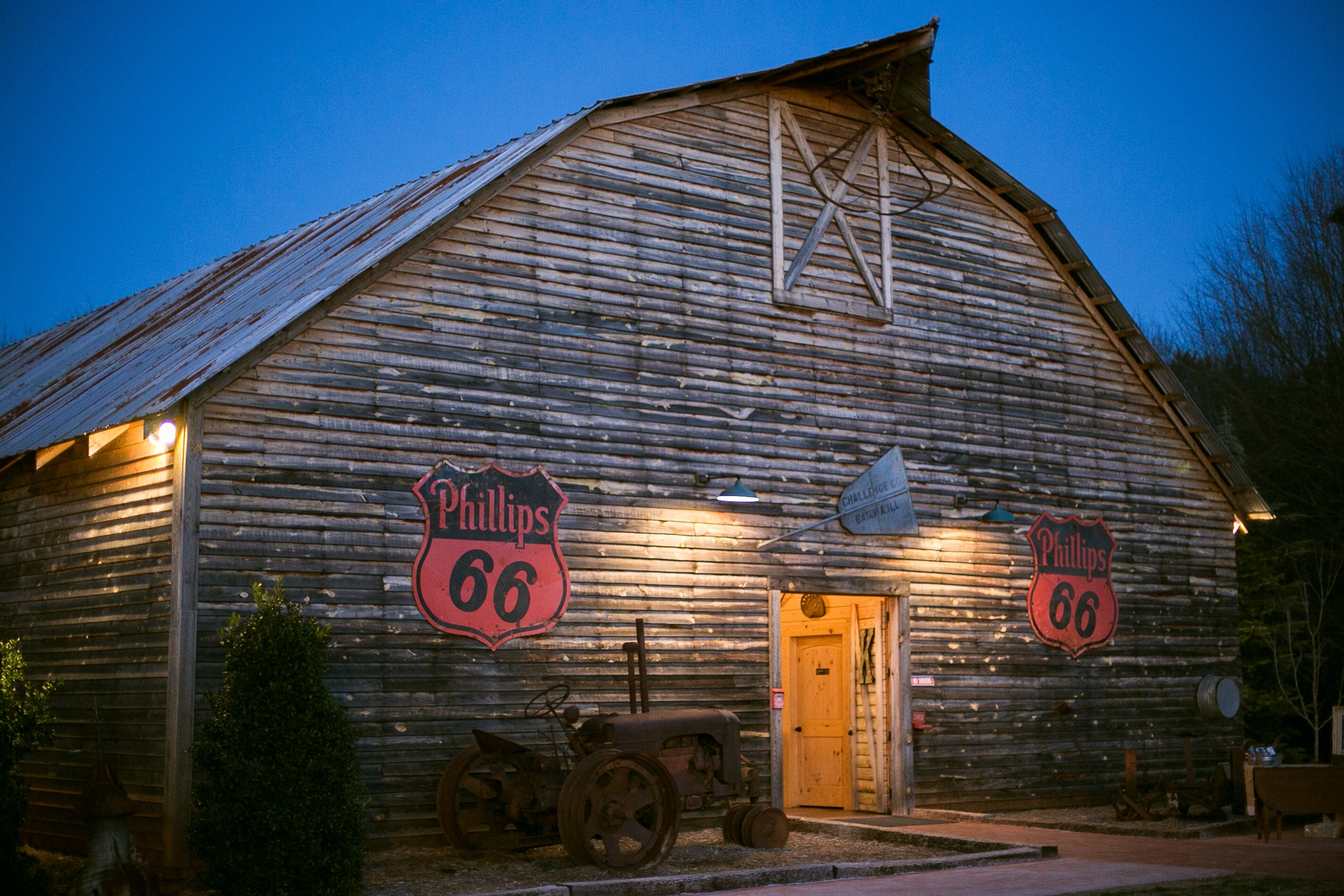 Antique Acres Rustic Barn Wedding Venue