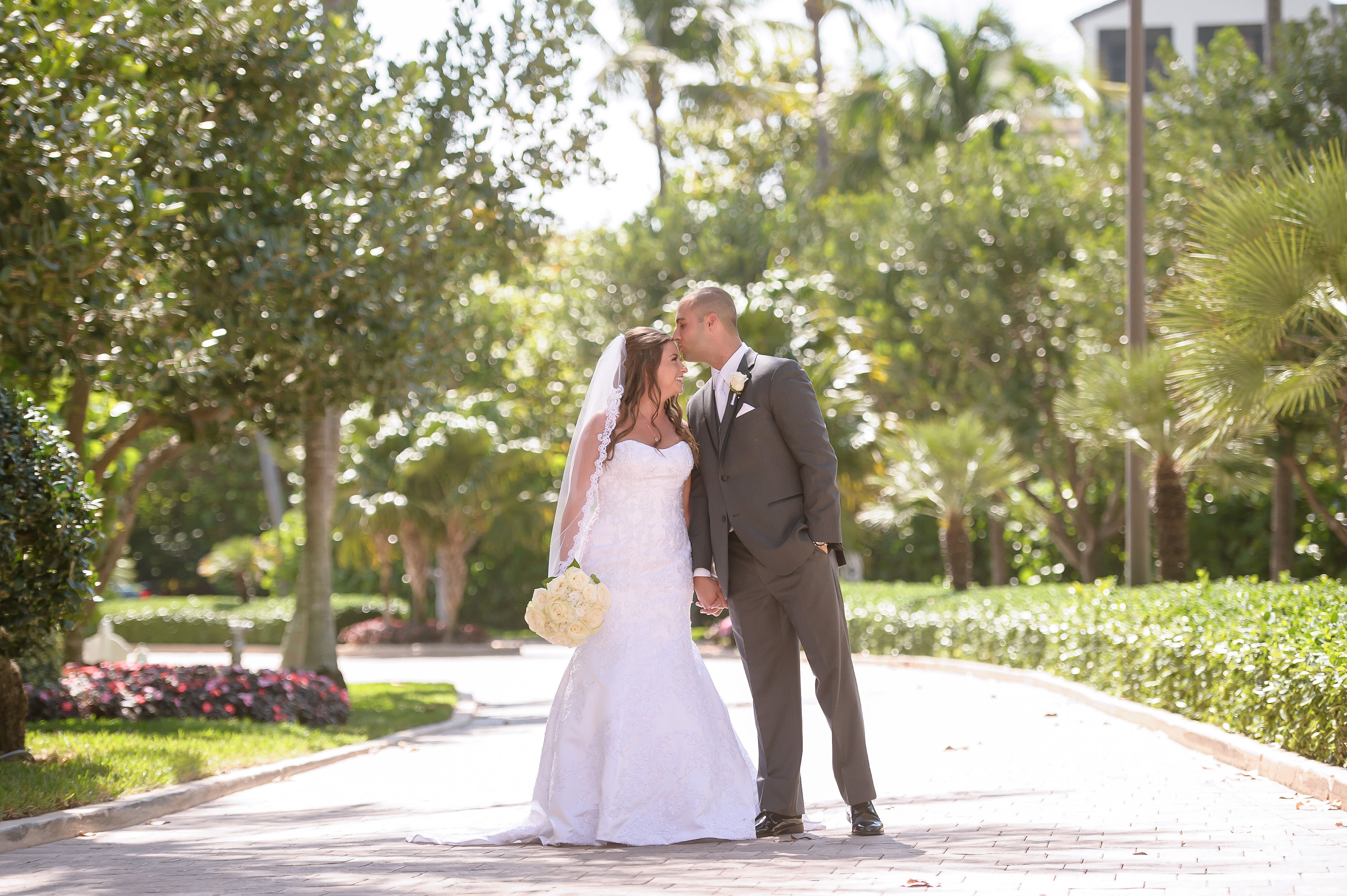 A Beach Themed Wedding At Jupiter Beach Resort And Spa In Jupiter Florida