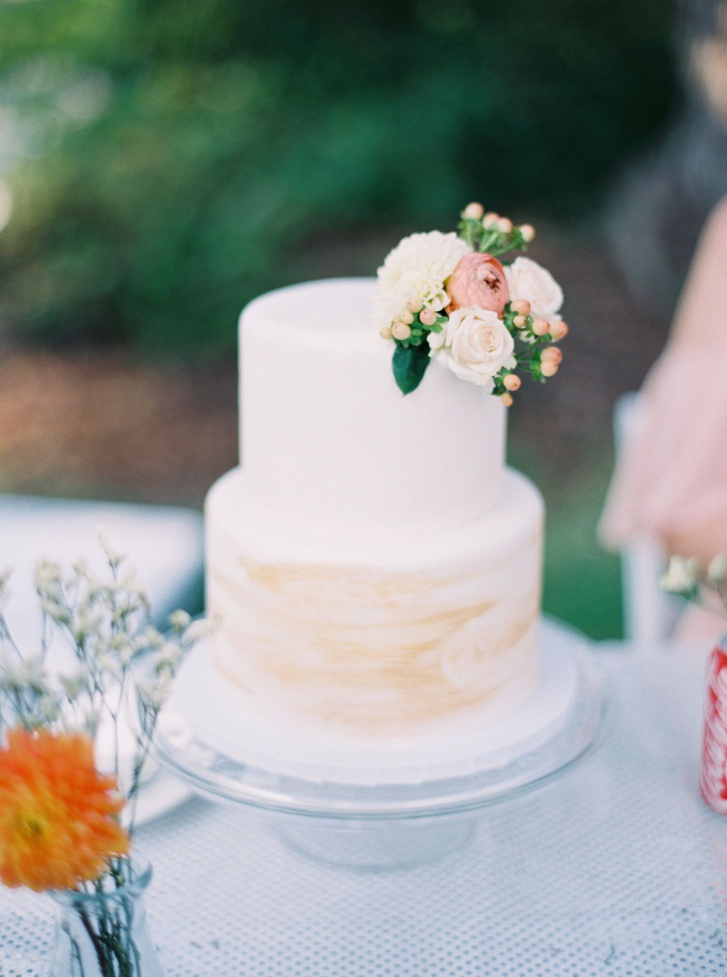 Simple Two  Tier  Wedding  Cake 