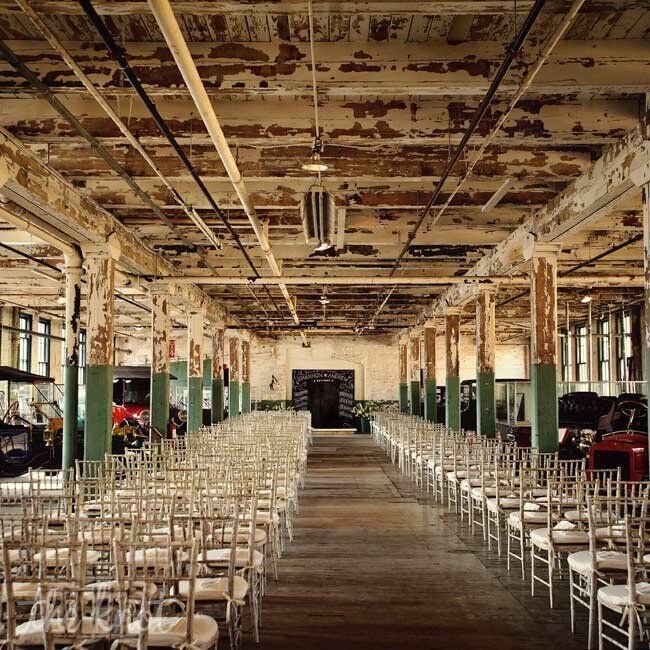 A Contemporary Rustic Wedding  in Detroit  MI 