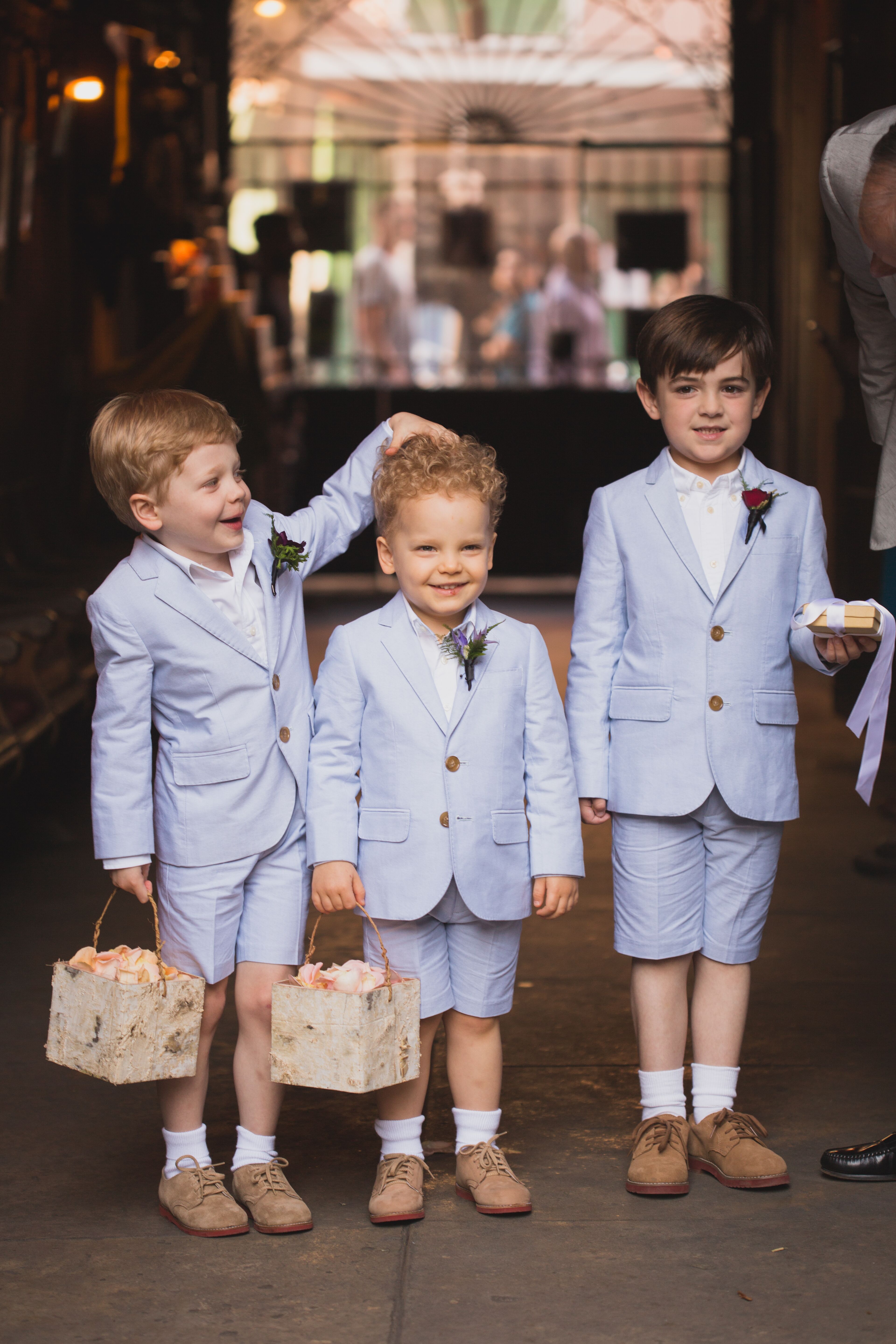 Одежда для мальчиков на свадьбу