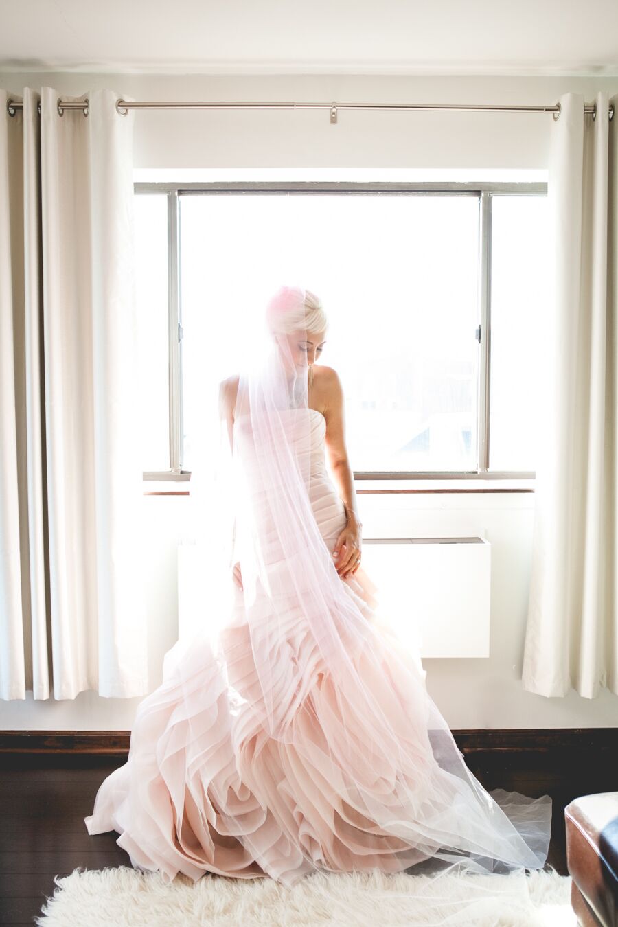 bride-in-blush-vera-wang-wedding-dress