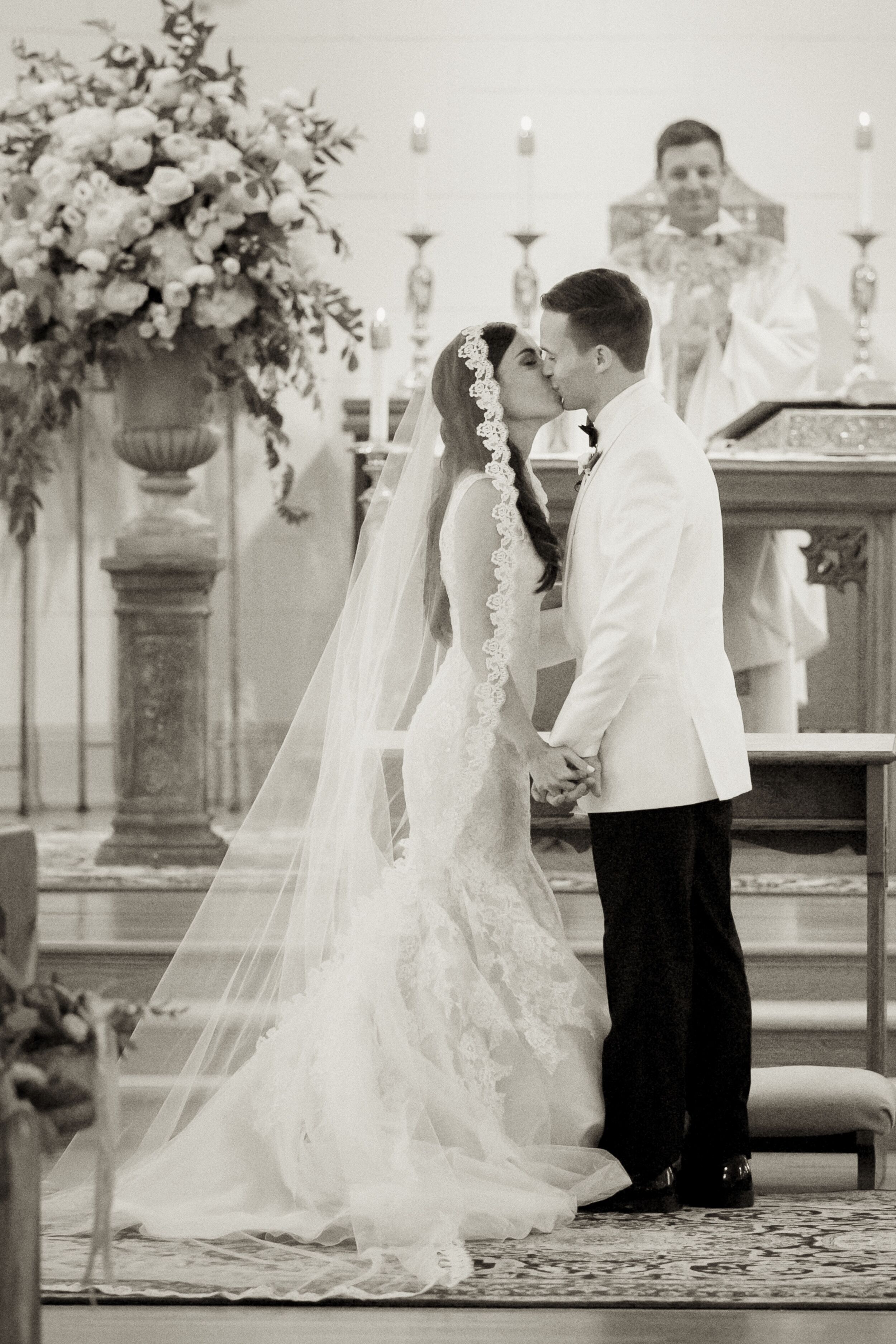 WEDDING VEIL MANTILLA SPANISH CATHOLIC WEDDING WITH BEADED LACE DIAMOND  WHITE