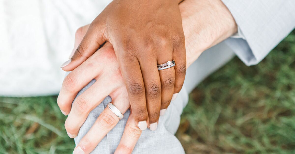 7 Engagement Ring Etiquette Rules to Ditch Now and Forever