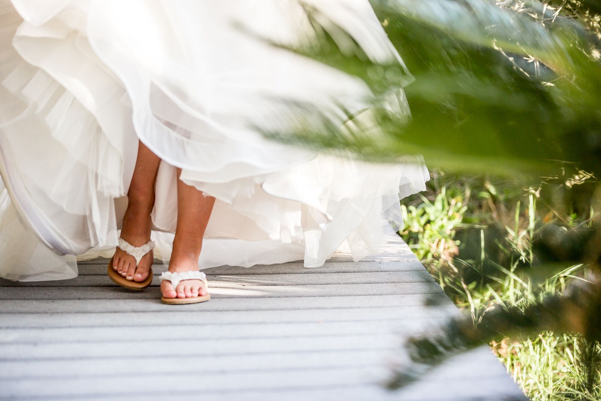 Bridal flip flops store for beach wedding