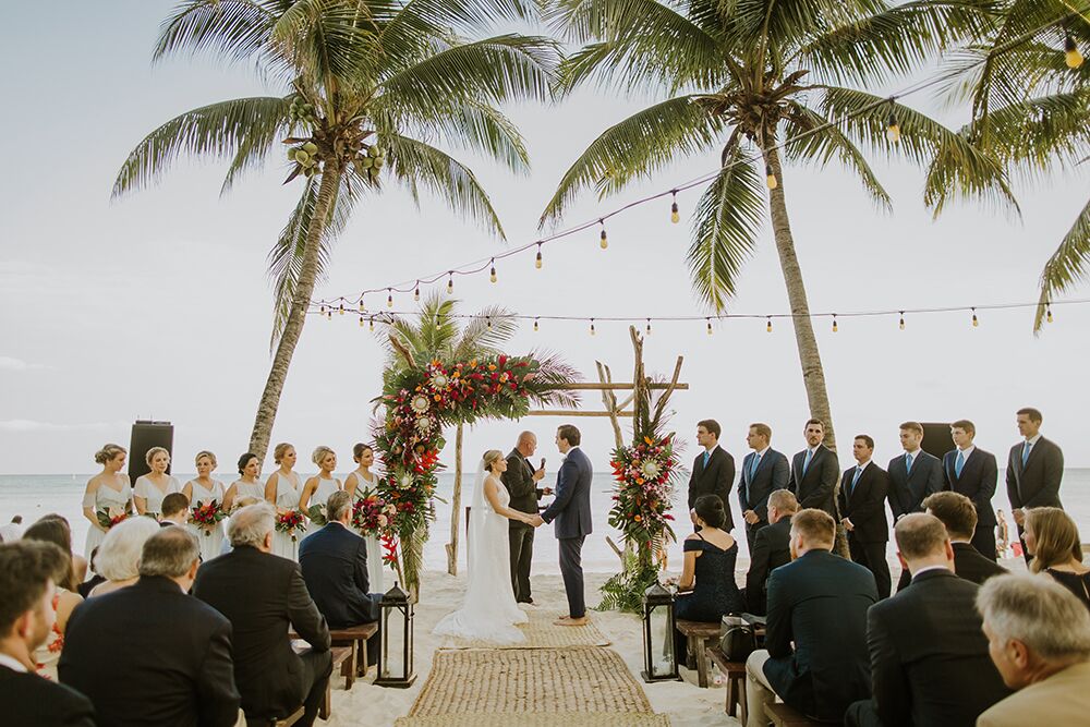 A Modern Tropical Wedding at Mahekal Beach Resort in Playa del Carmen ...