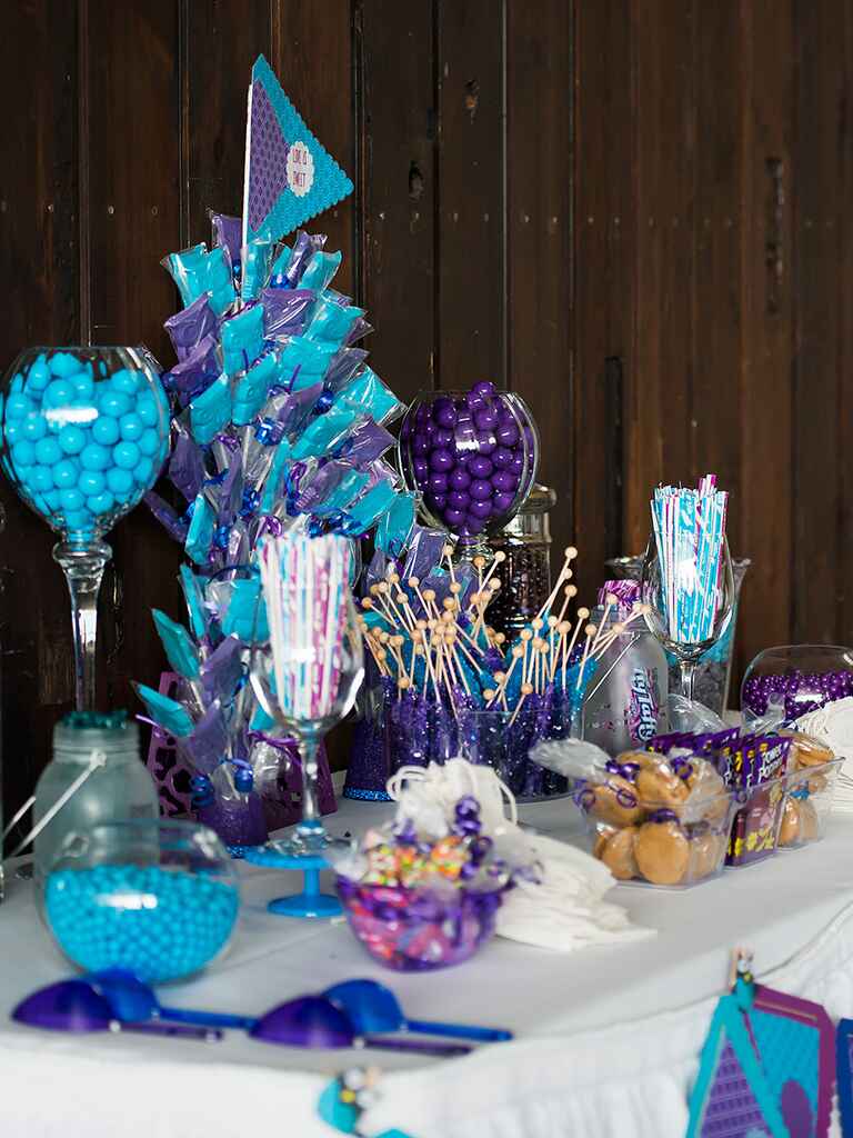 17 Wedding Candy Station Ideas and How to Make Your Own 