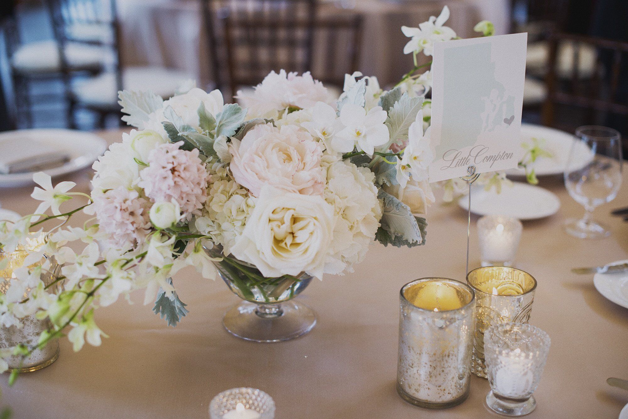 Elegant Low Centrepieces