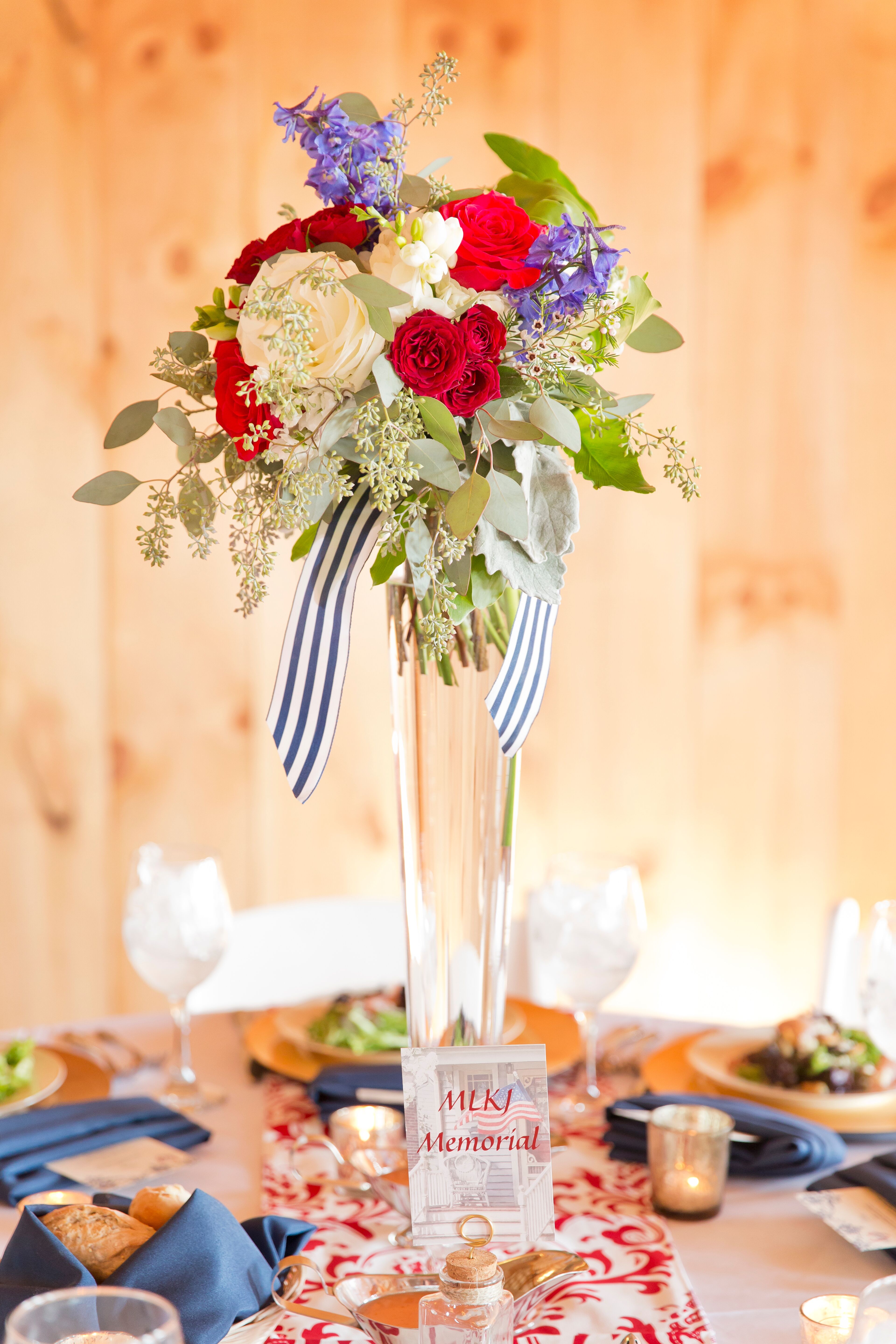 red and white wedding centerpieces