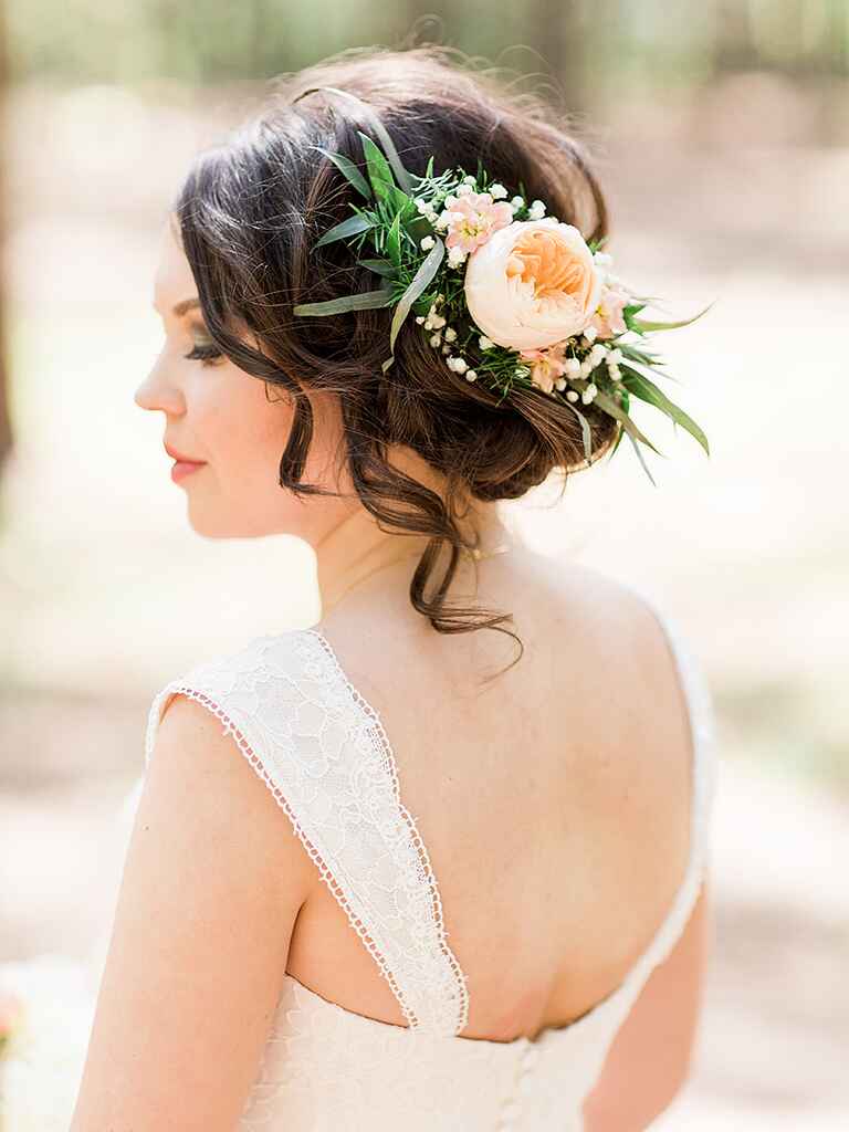 17 Wedding Hairstyles for Long Hair With Flowers