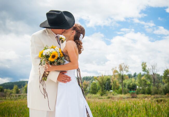 Would You Wear A Camo Wedding Dress This Bride Did