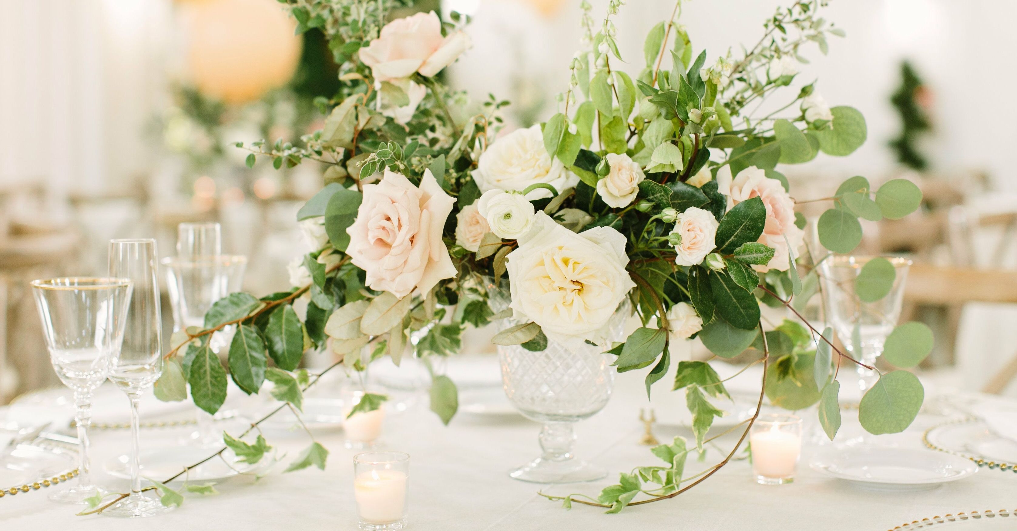 30 Greenery Centerpieces to Decorate Your Wedding Tabletops