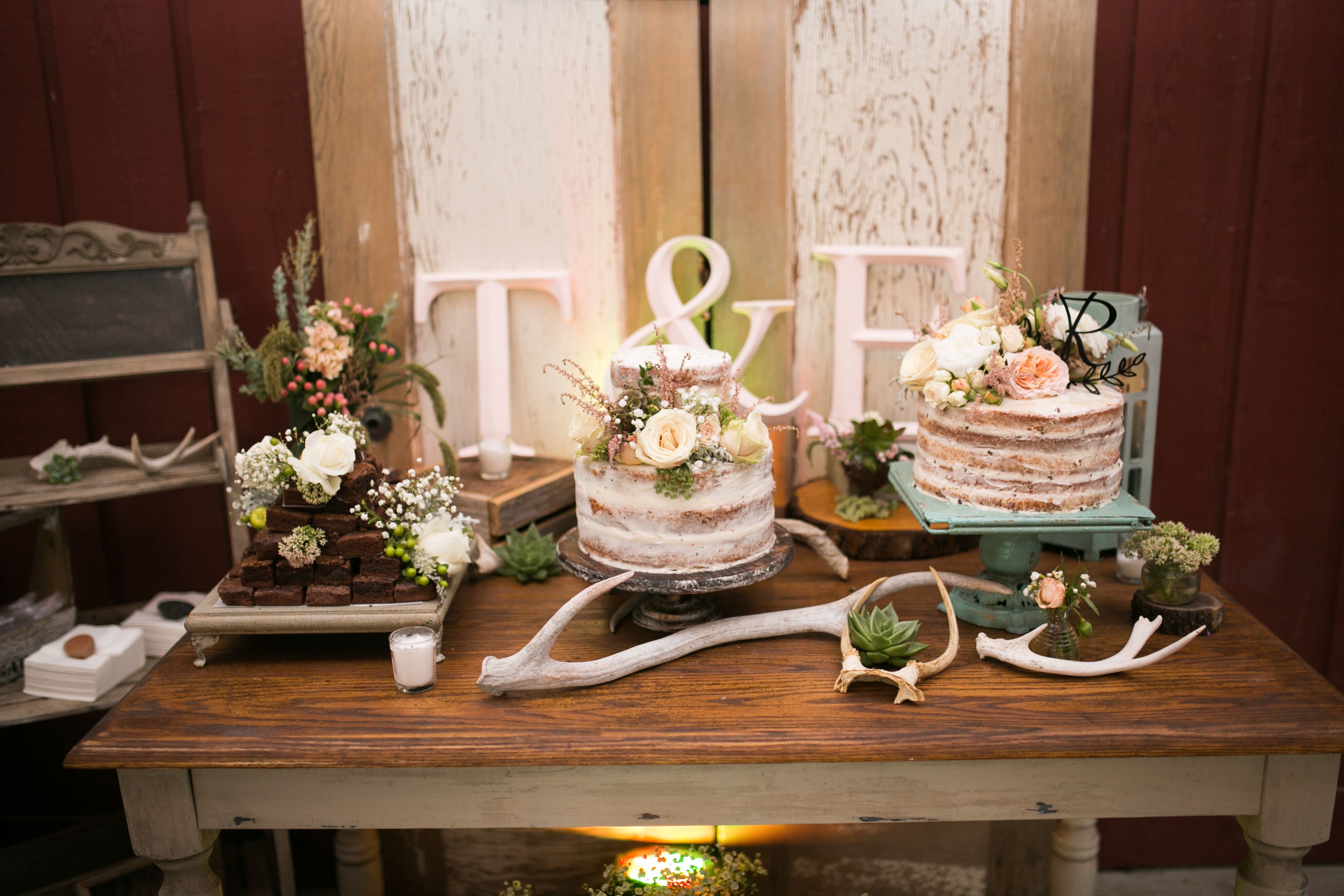 Rustic Naked Wedding Cake Display