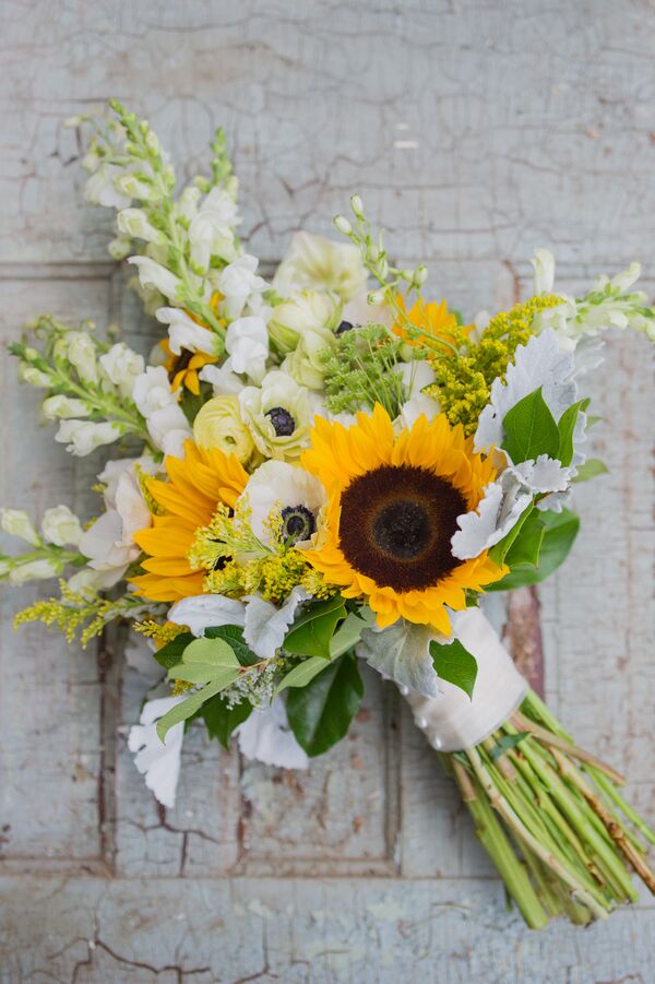 Sunflower and White Hydrangea Tablescape