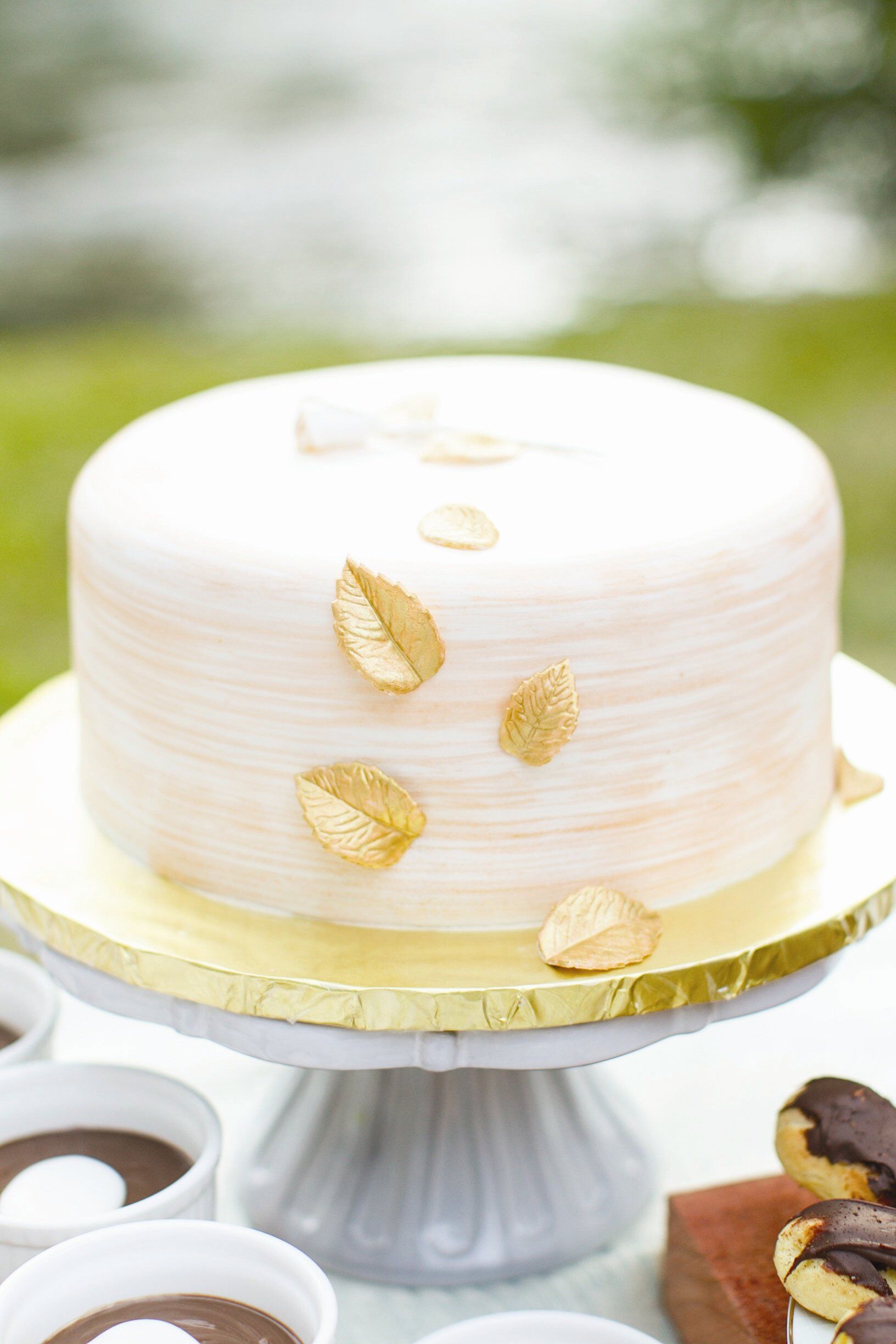 Brushed Gold Single Layer Cake