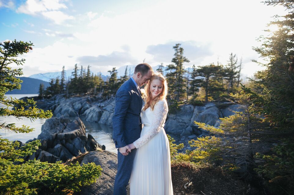 A Simple Intimate Elopement at Bird Point in Anchorage  