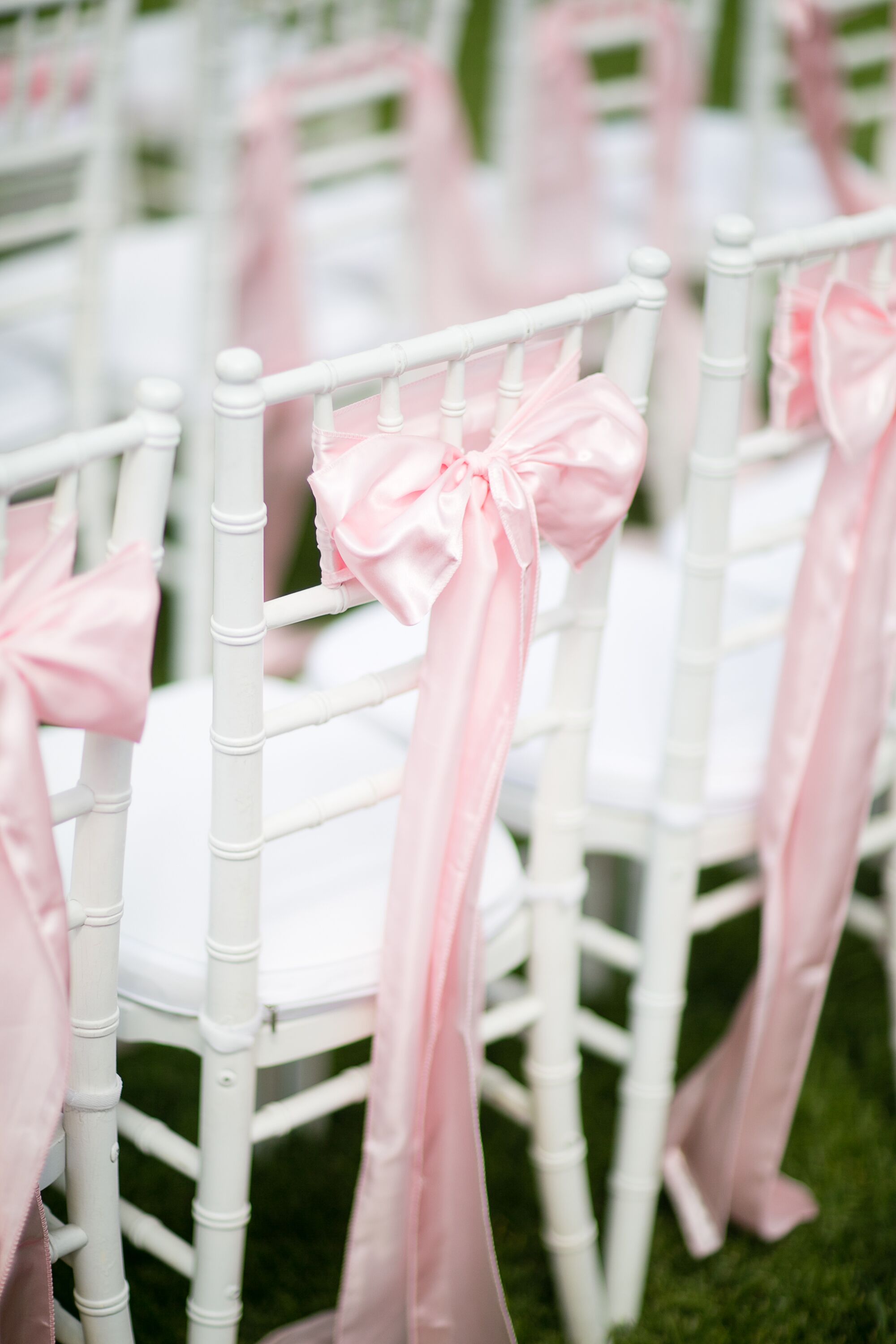 Pink deals chiavari chairs