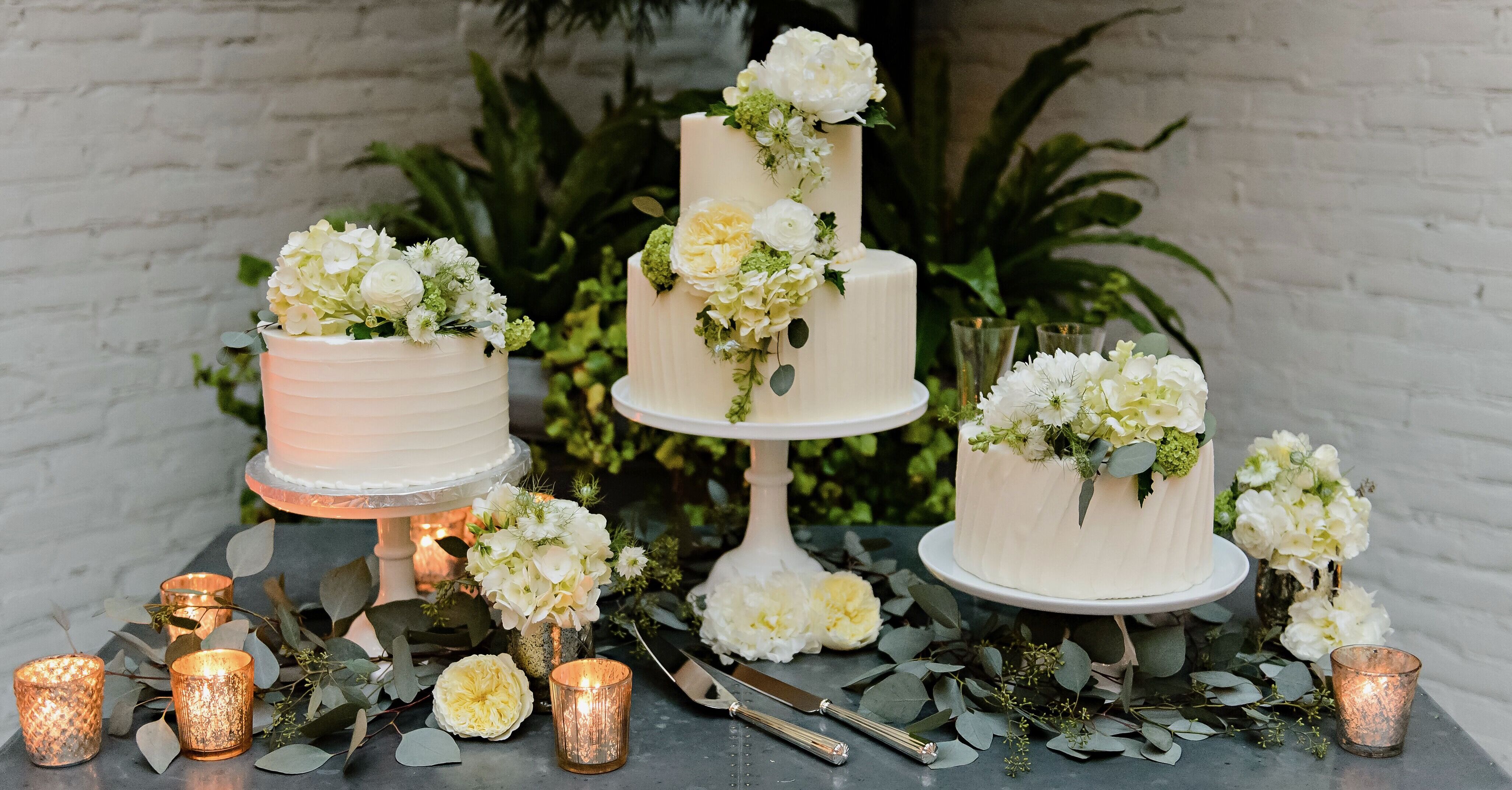 Wedding Cake Etiquette: A Baker\'s Take on What You Need to Know