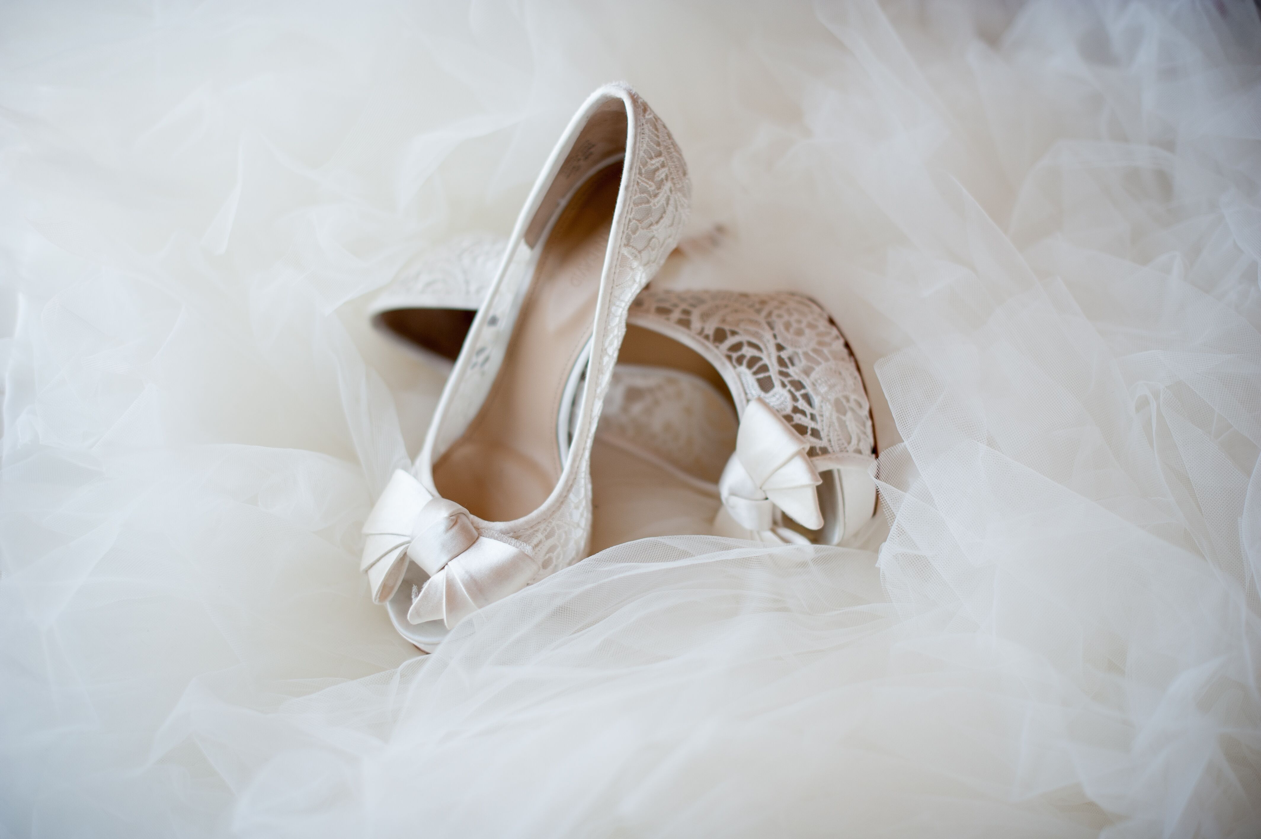 White Lace Wedding Shoes With Bows