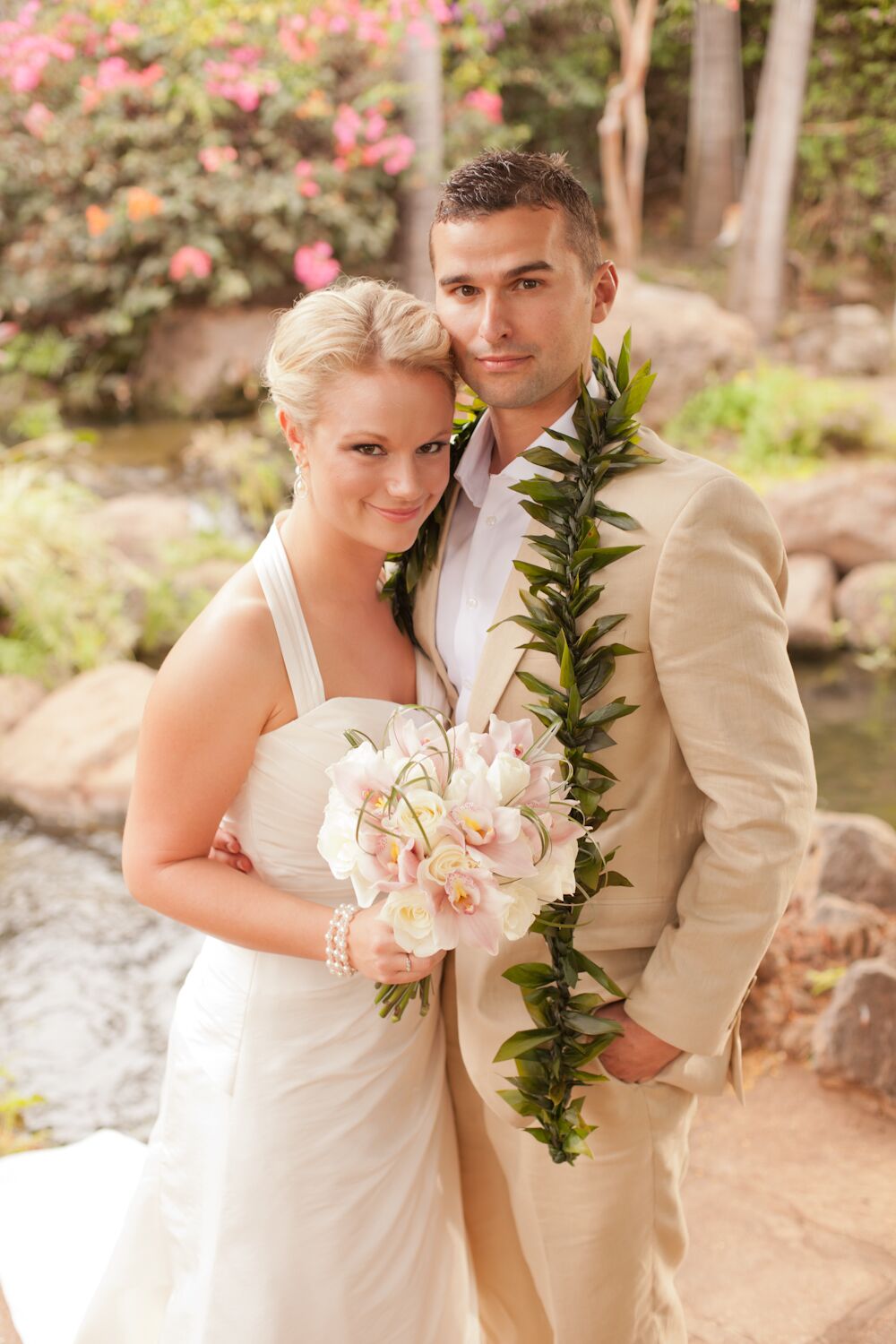 Hawaiian attire for store wedding