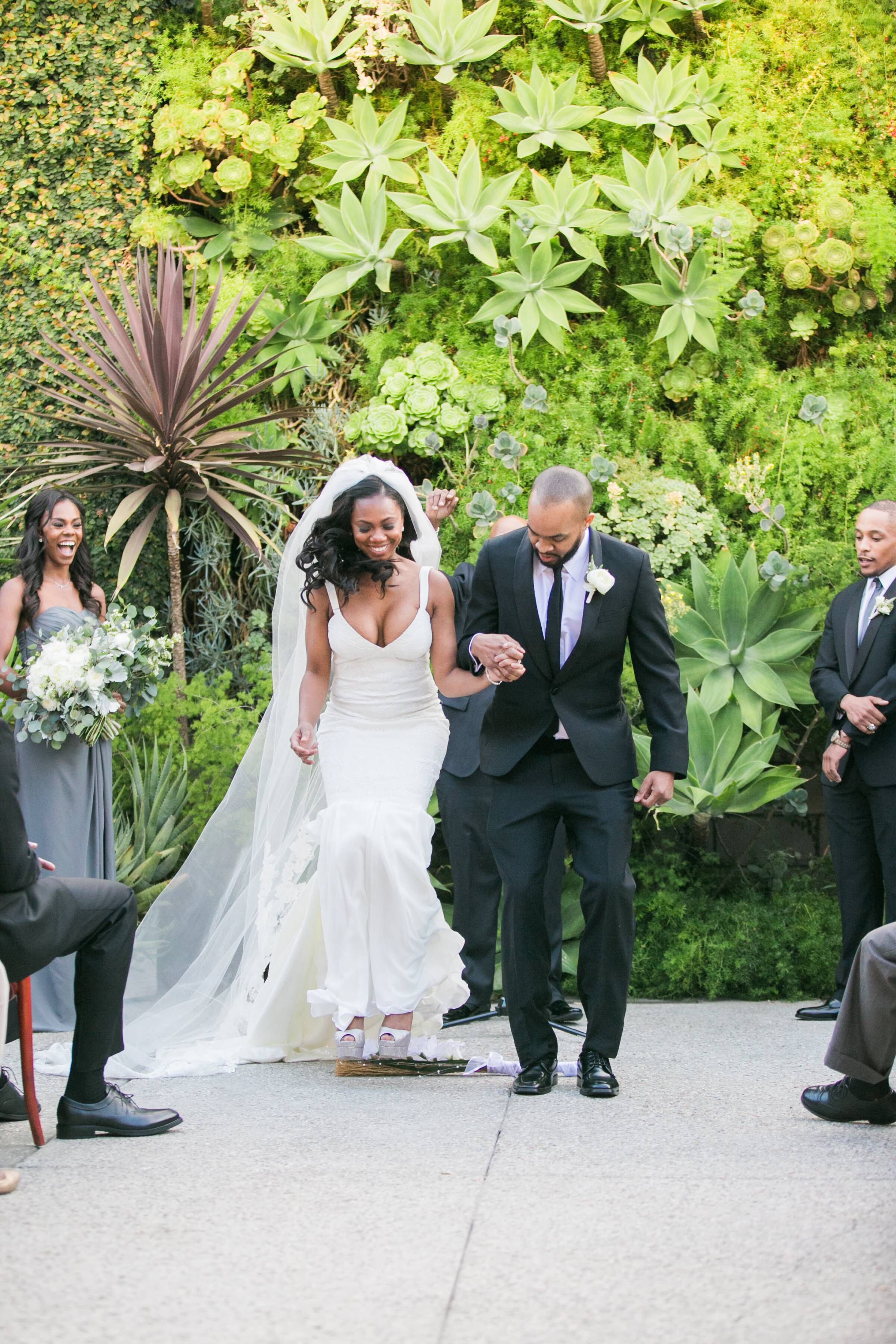 8 African American Wedding Traditions