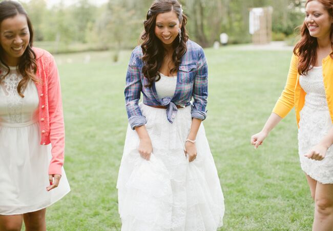 Plaid Wedding Ideas Are Perfect for Chilly Weather