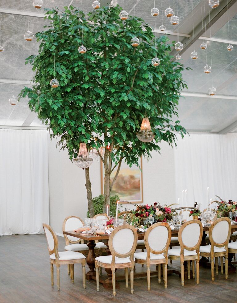 20 Totally Unexpected Wedding Flower Ideas