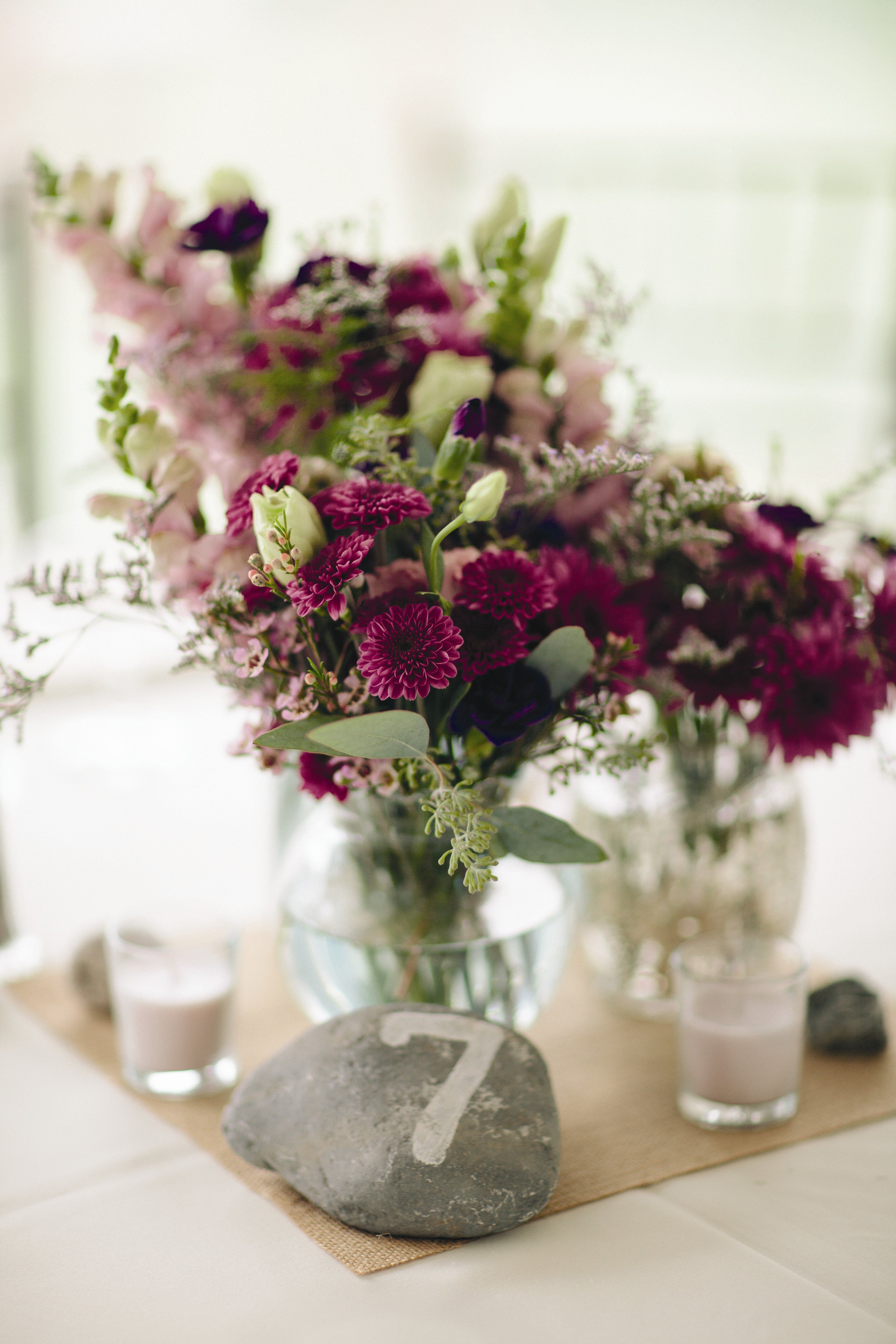 table-number-rocks