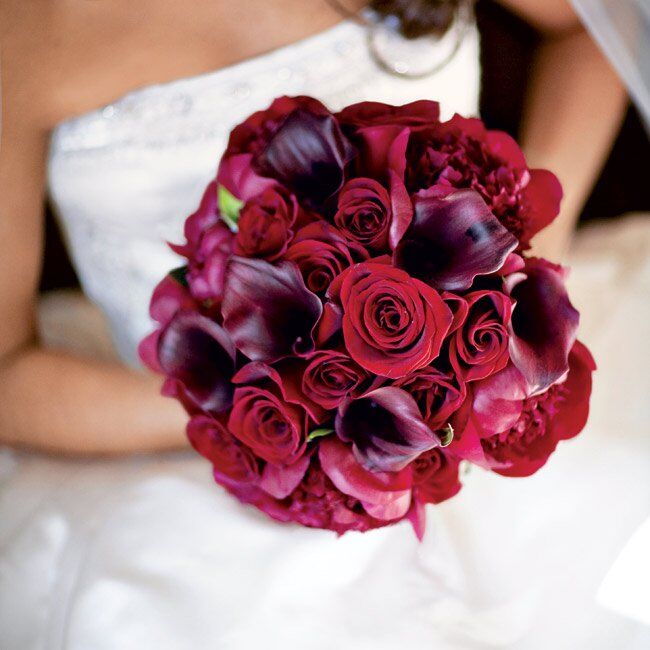 black magic roses wedding bouquet