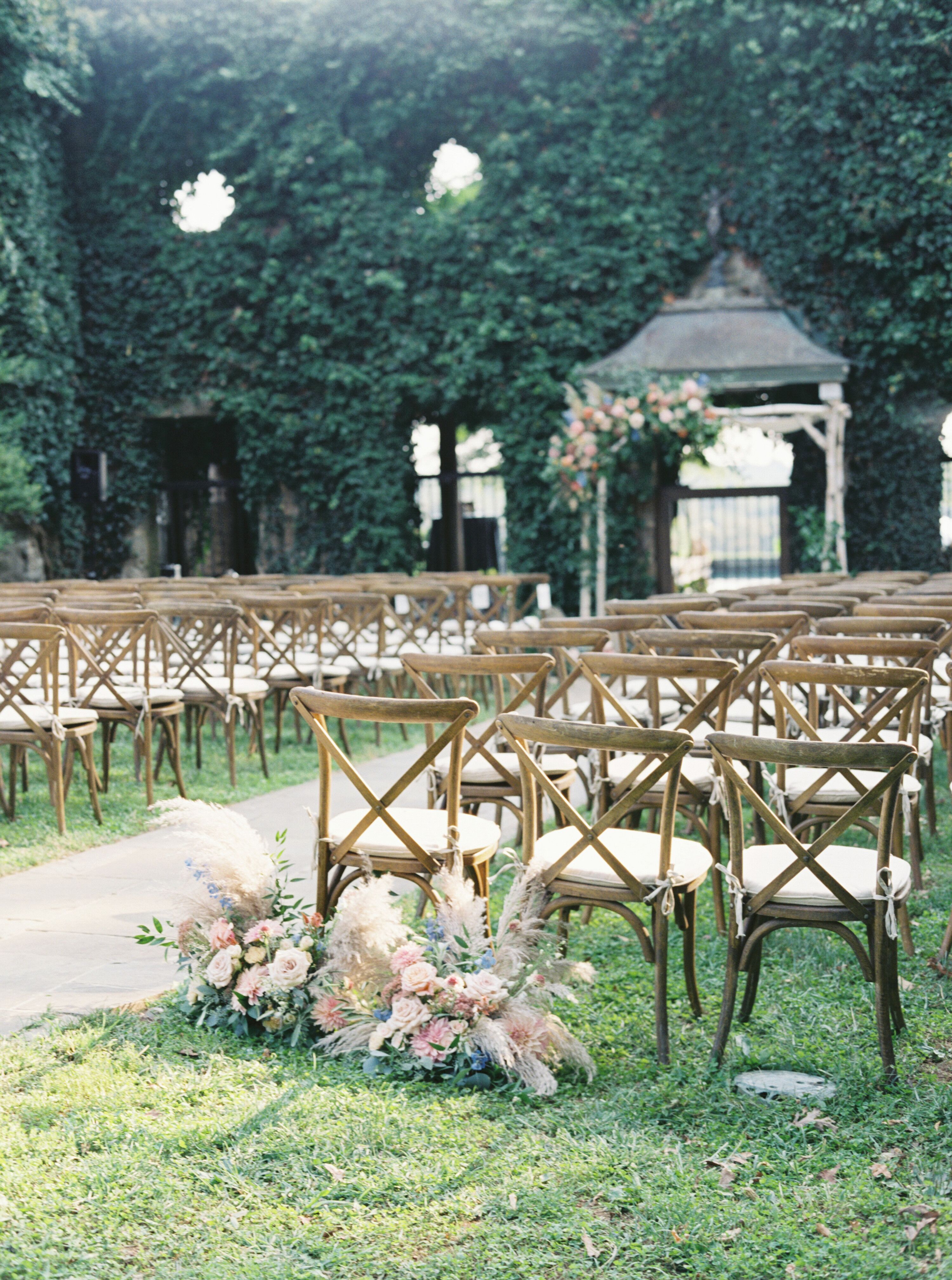 Wood Cross-Back Chairs for Ceremony at Goodstone Inn in Middleburg ...