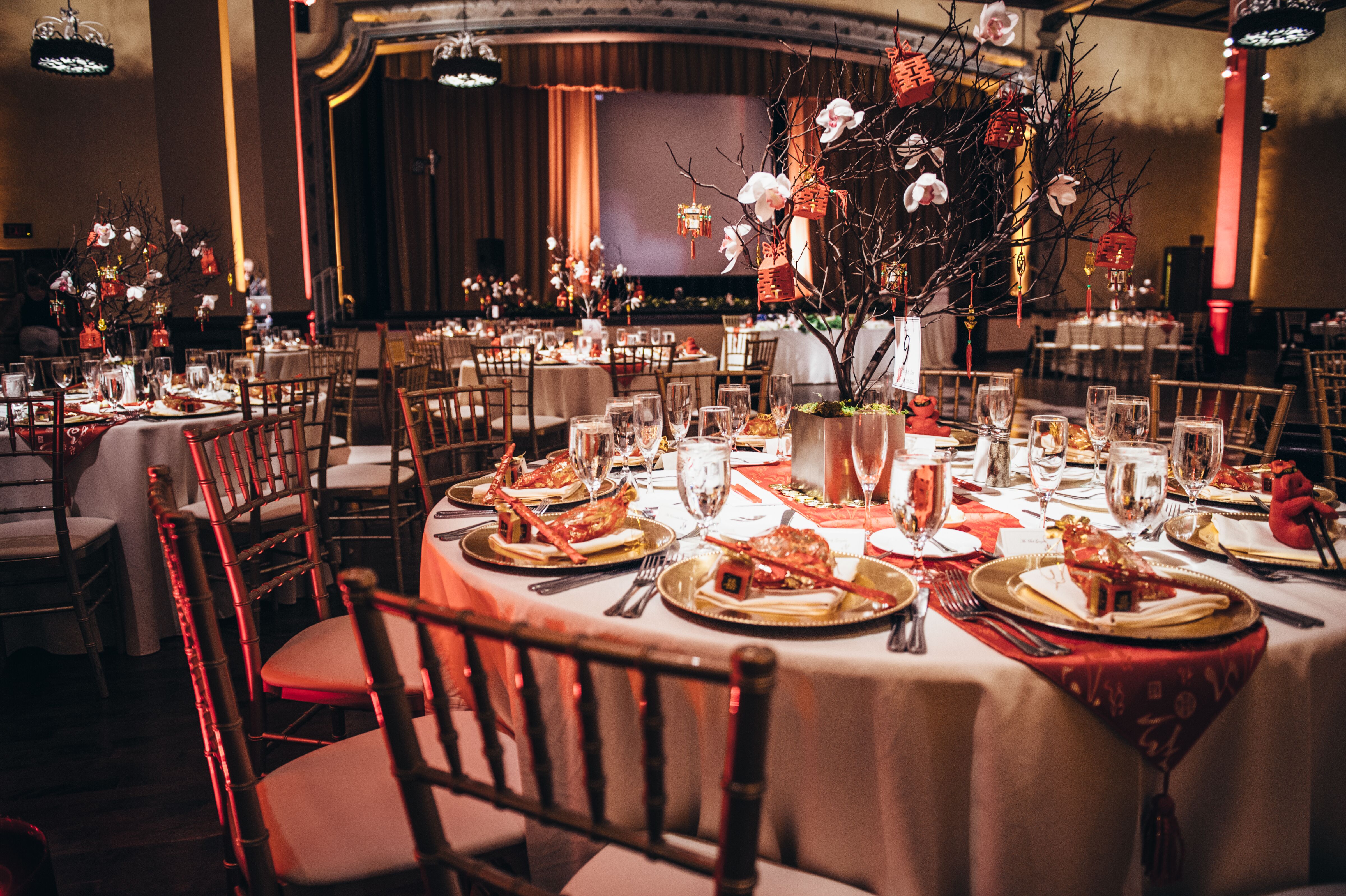 paper lantern wedding centerpieces