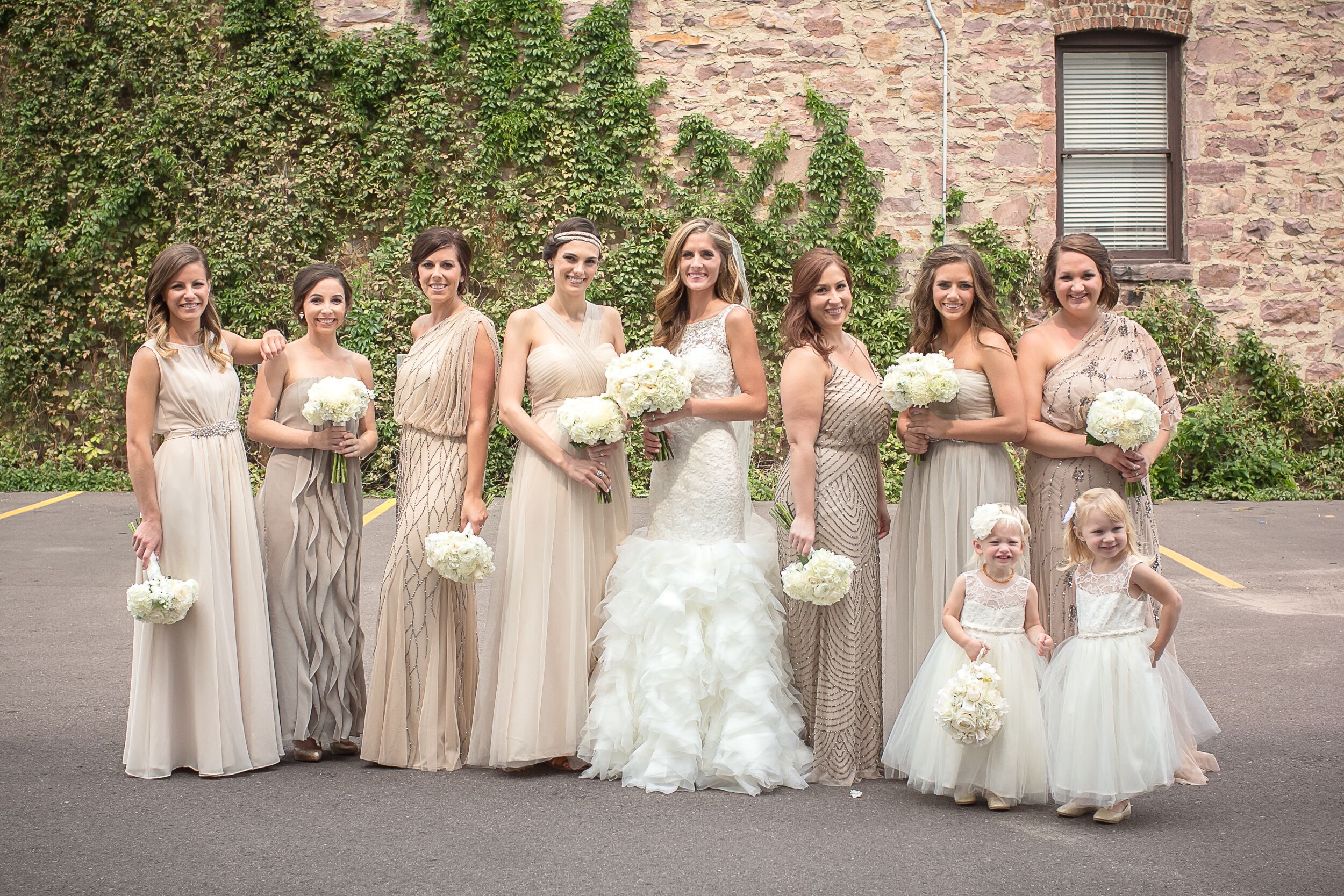 10 Champagne bridesmaid dresses - AWBridal - French Wedding Style