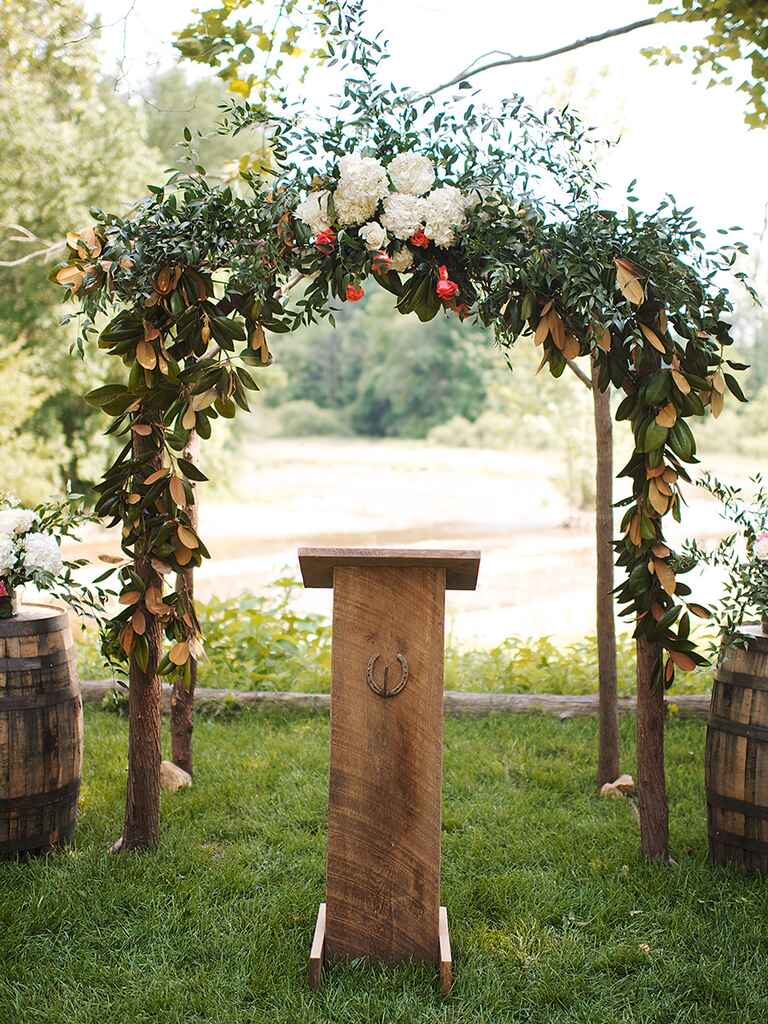 19 Ideas for an Outdoor Wedding Arbor