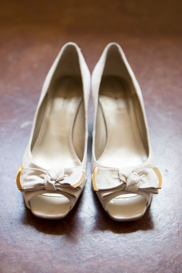 36  Gold bow wedding shoes for All Gendre