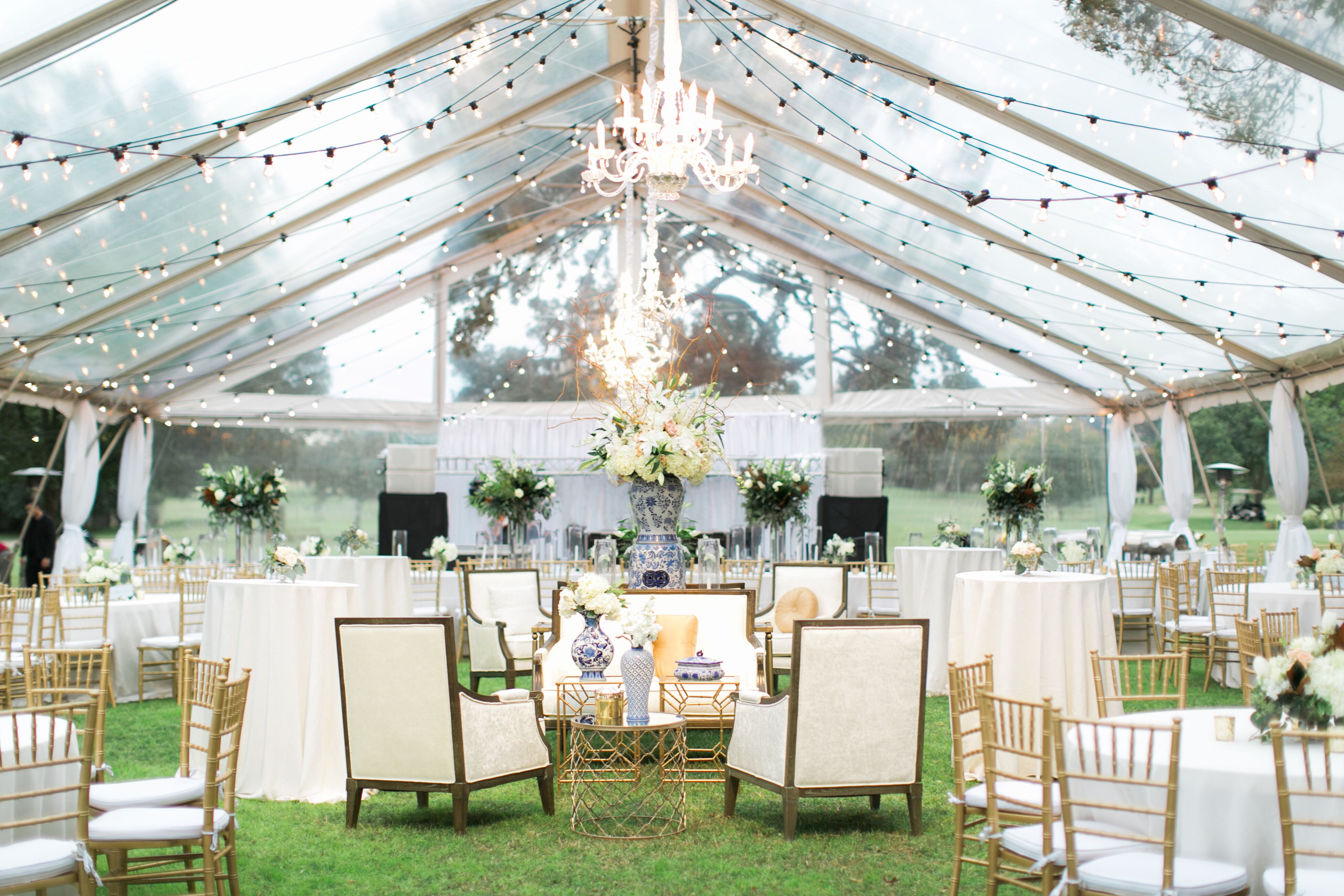 Clear shop tent wedding