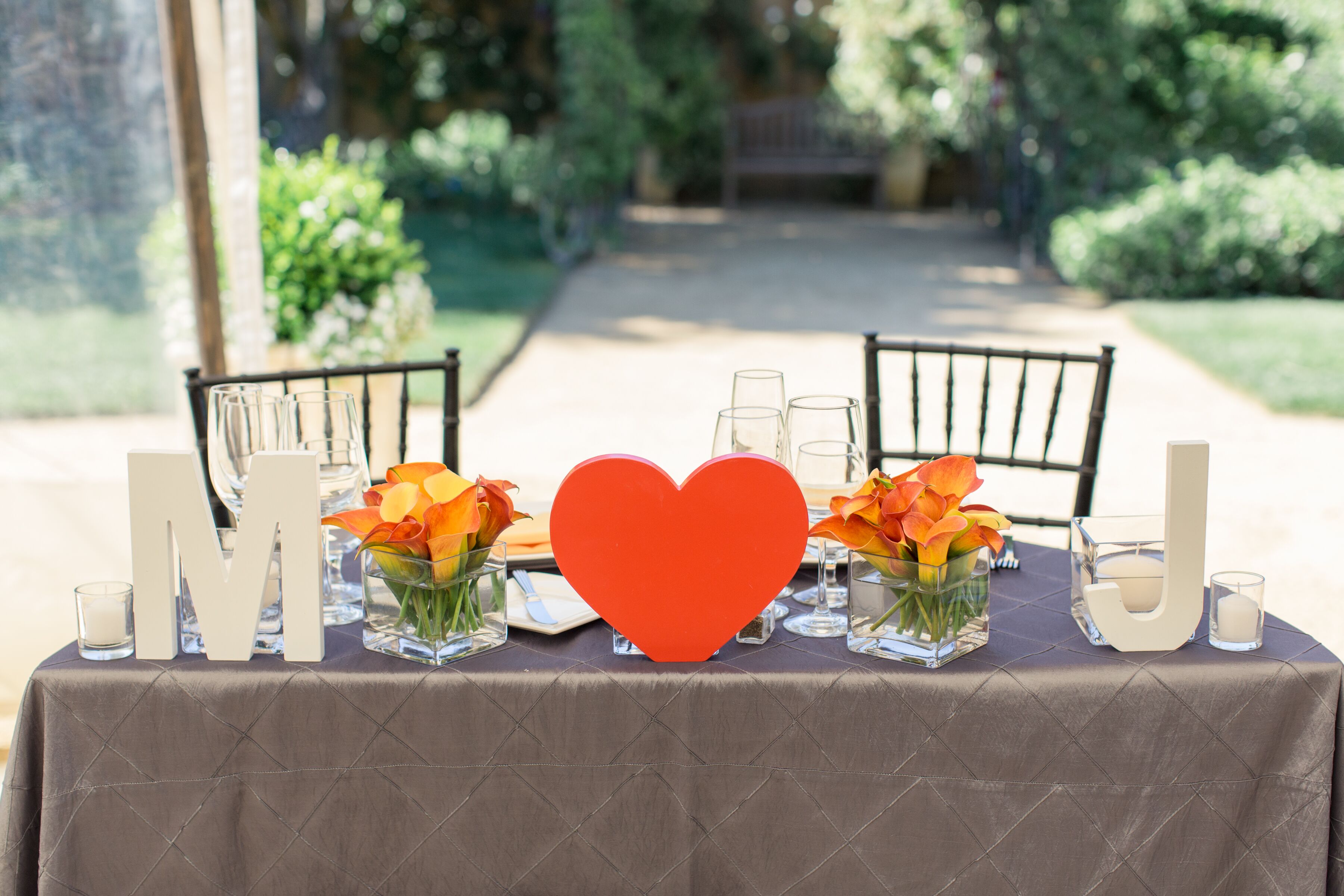 Gray Sweetheart Table, Red Heart Decoration