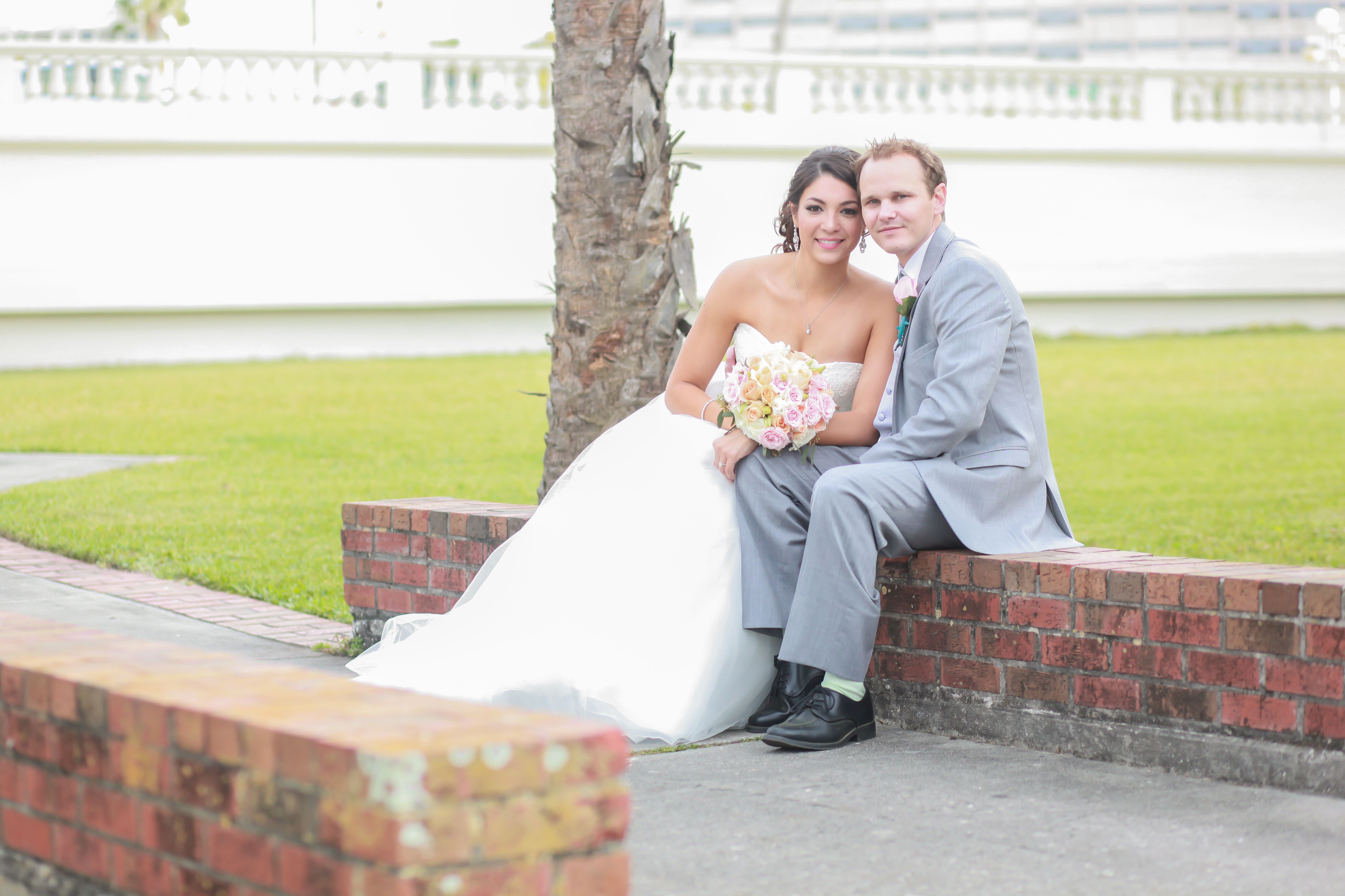 A Spring Wedding at the Florida Aquarium in Tampa Florida