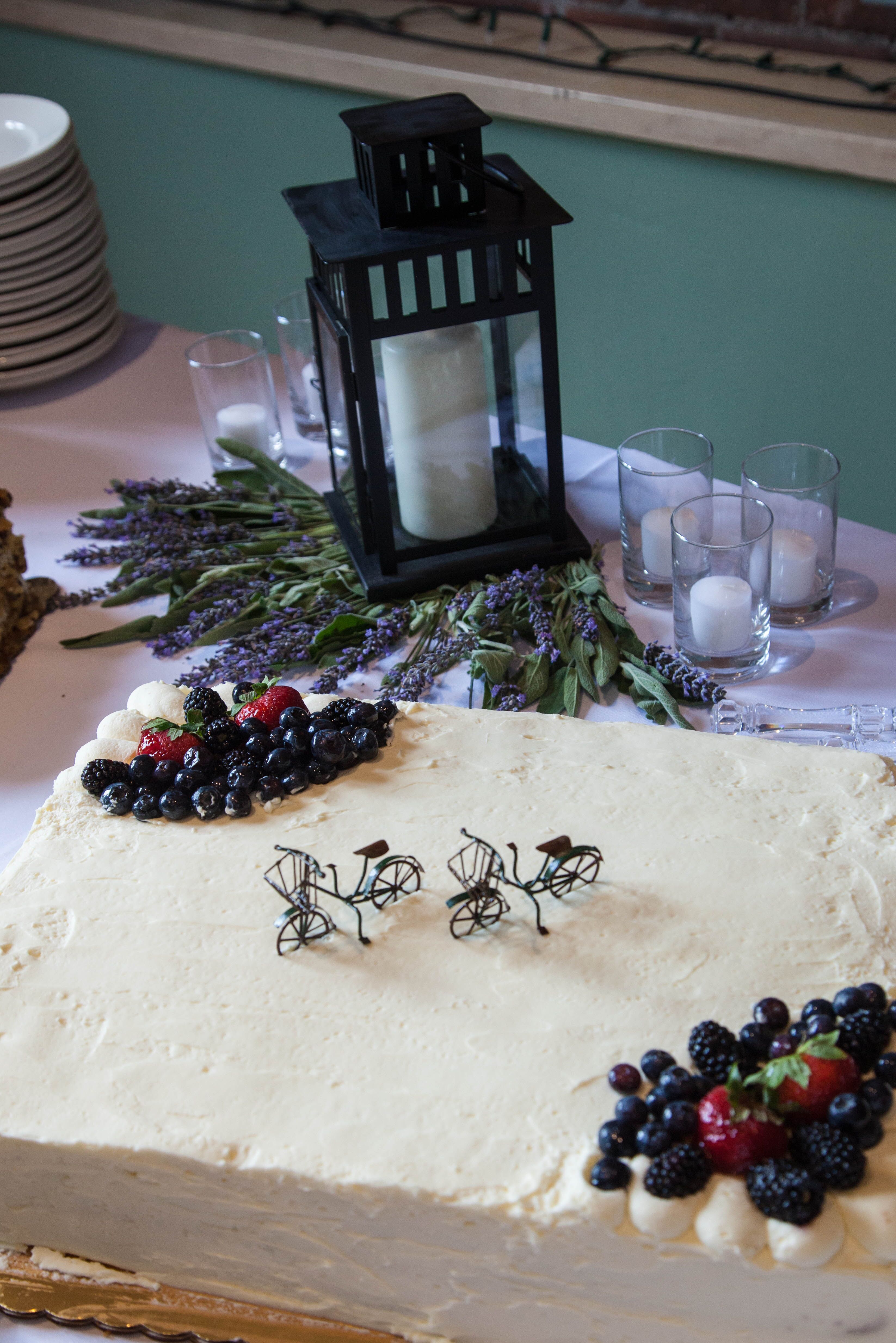 Whole Foods Market White Wedding Cake