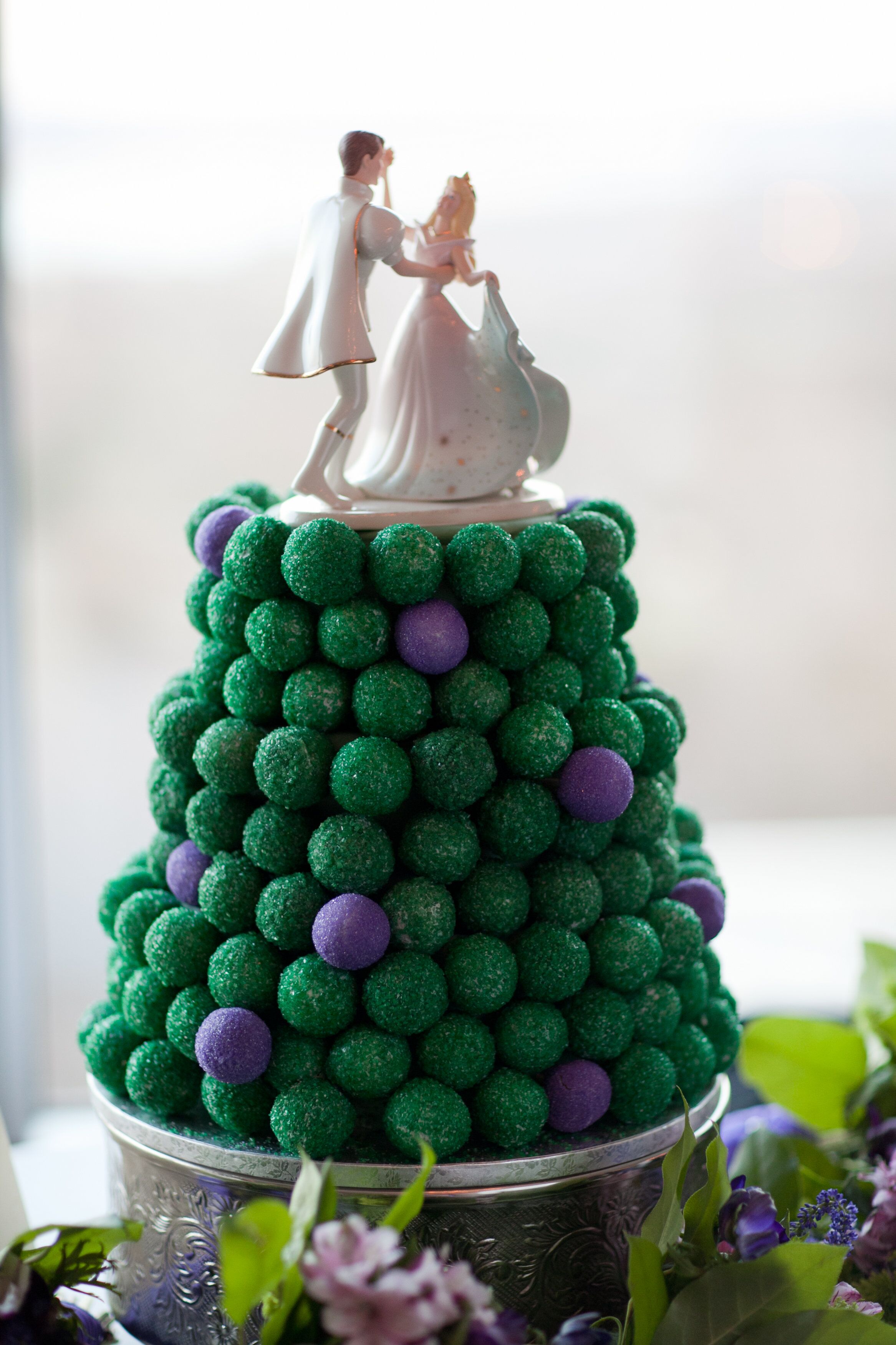 cake pop wedding centerpieces