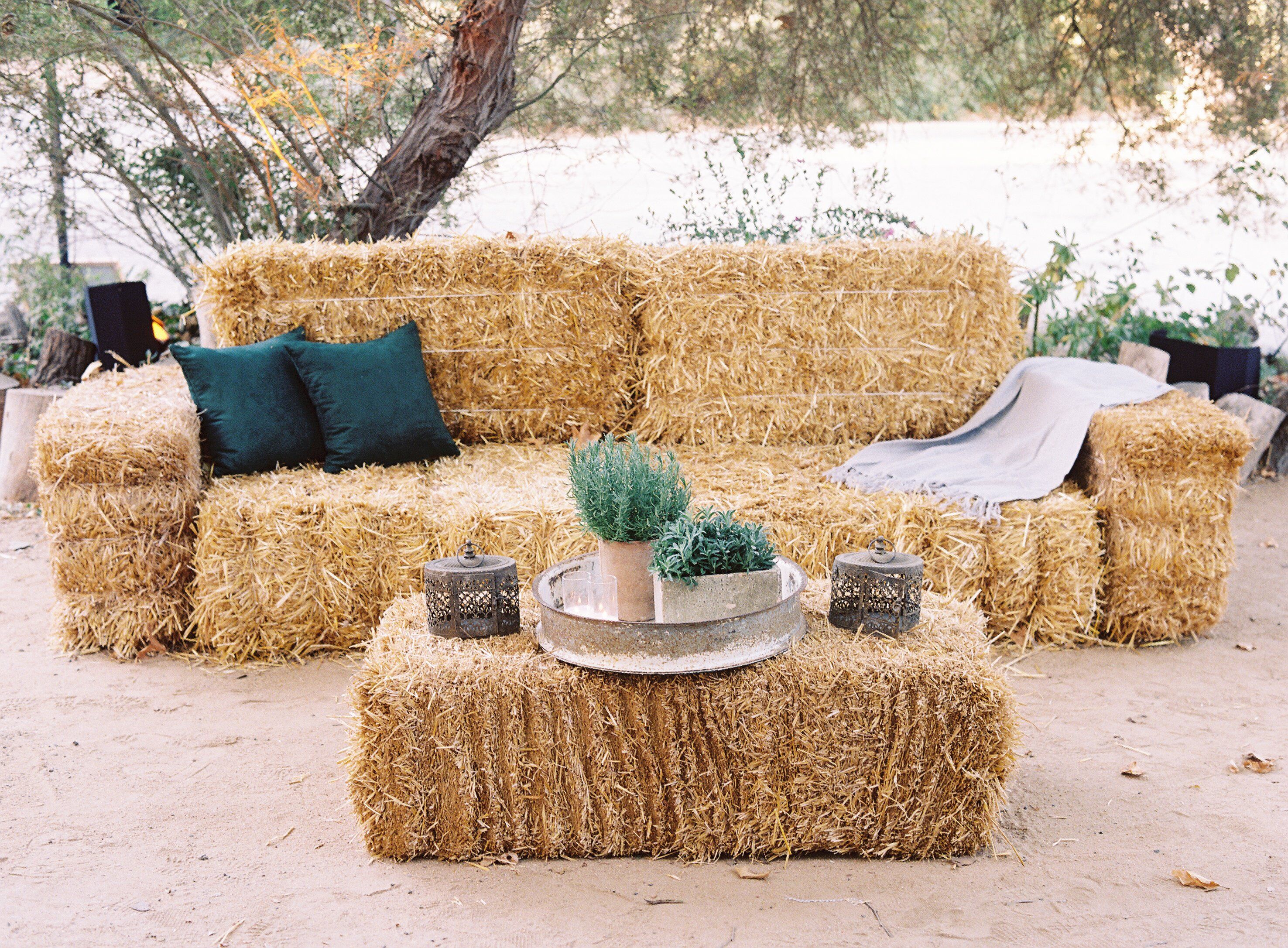 haystack-lounge-decor