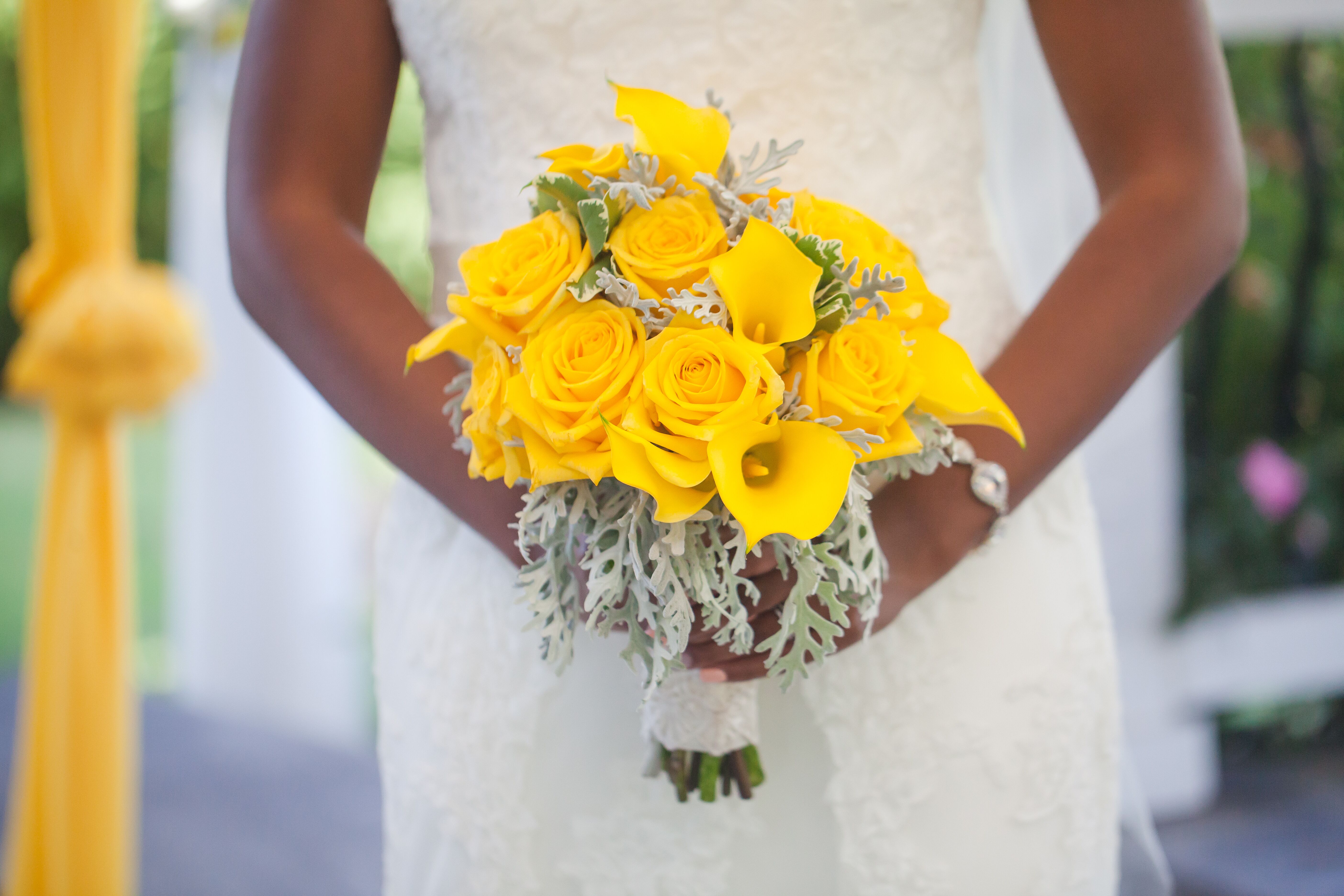 yellow calla lily bouquet