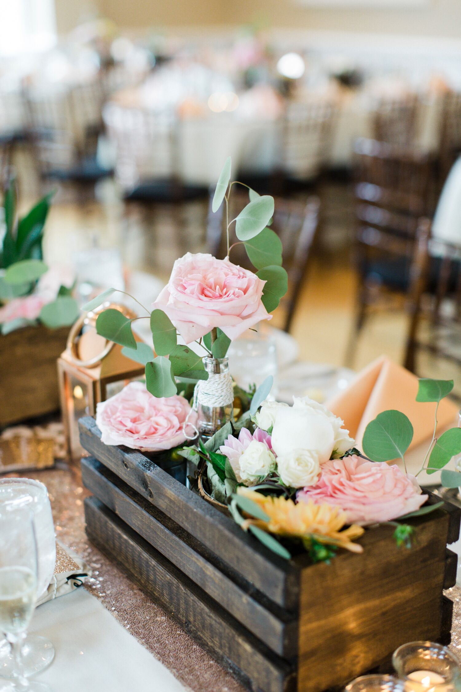 Pink and White Garden Rose Centerpieces