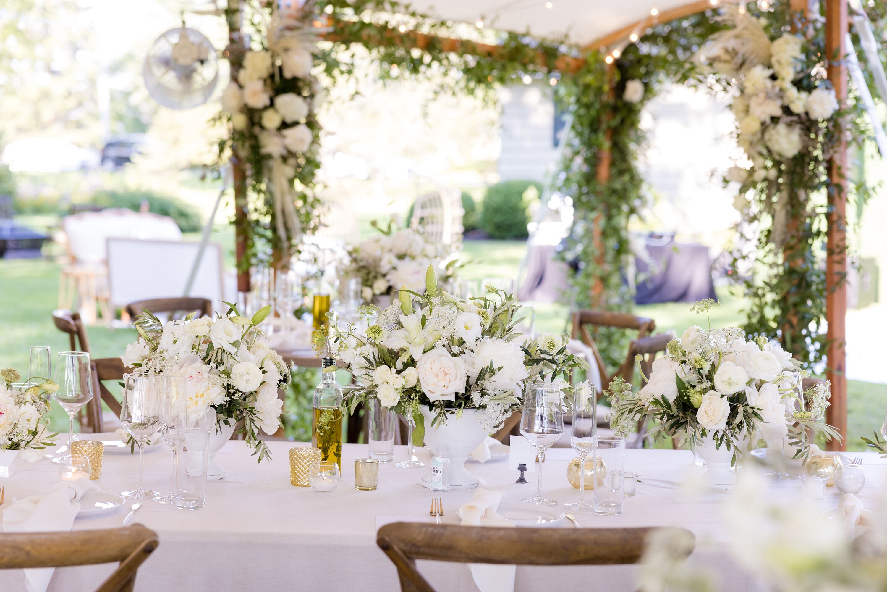 Garden-Inspired White Flower Centerpiece