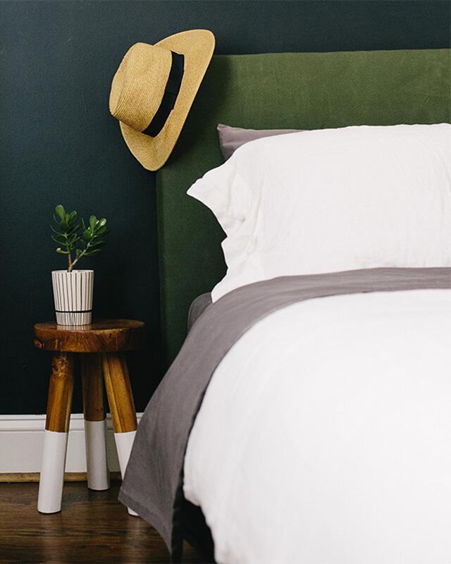 green wall bedroom