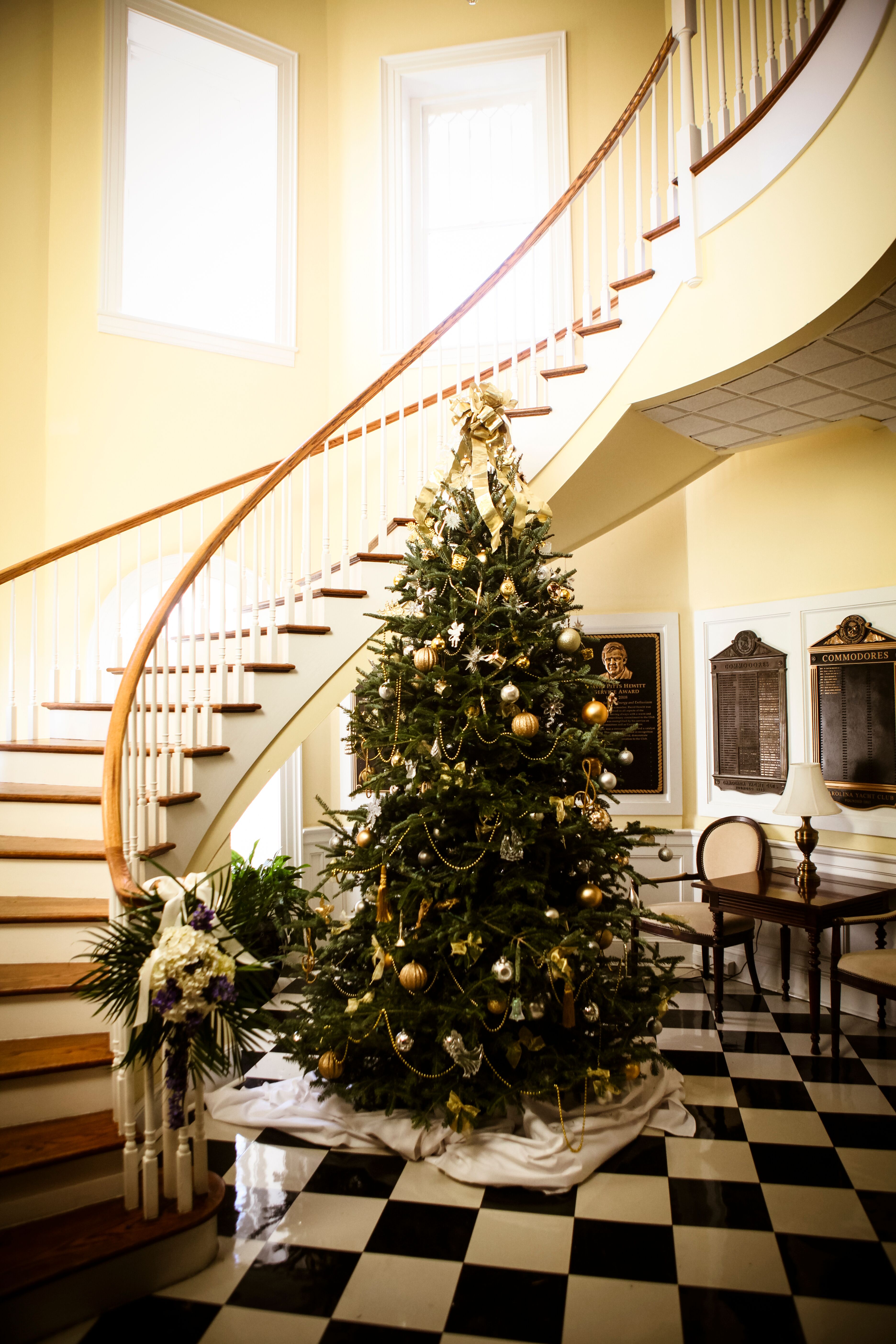 Late December Wedding Decor